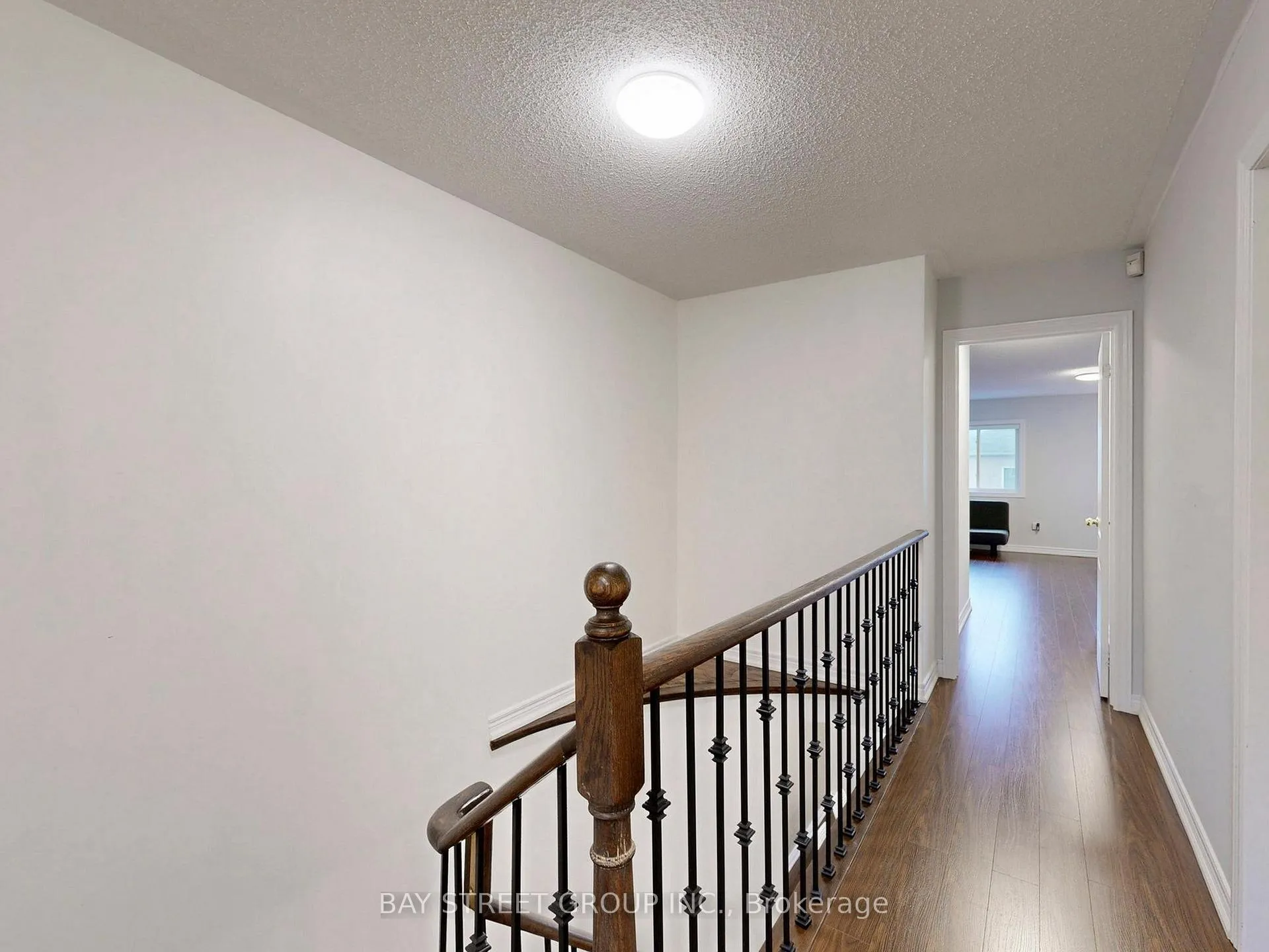 Photo 20 of 43 Royal Appian Crescent, Vaughan, Patterson — HOMEH