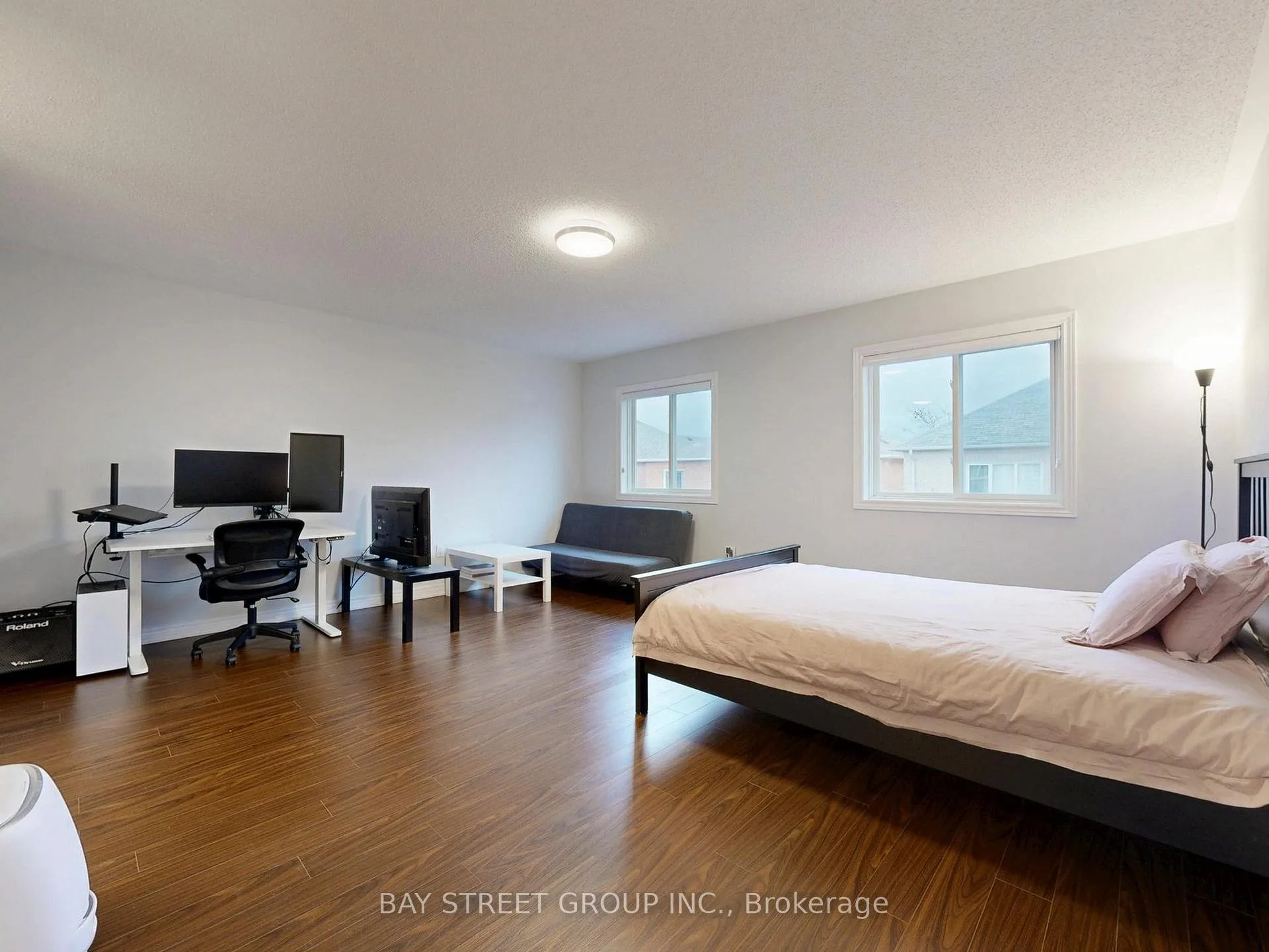 Photo 22 of 43 Royal Appian Crescent, Vaughan, Patterson — HOMEH