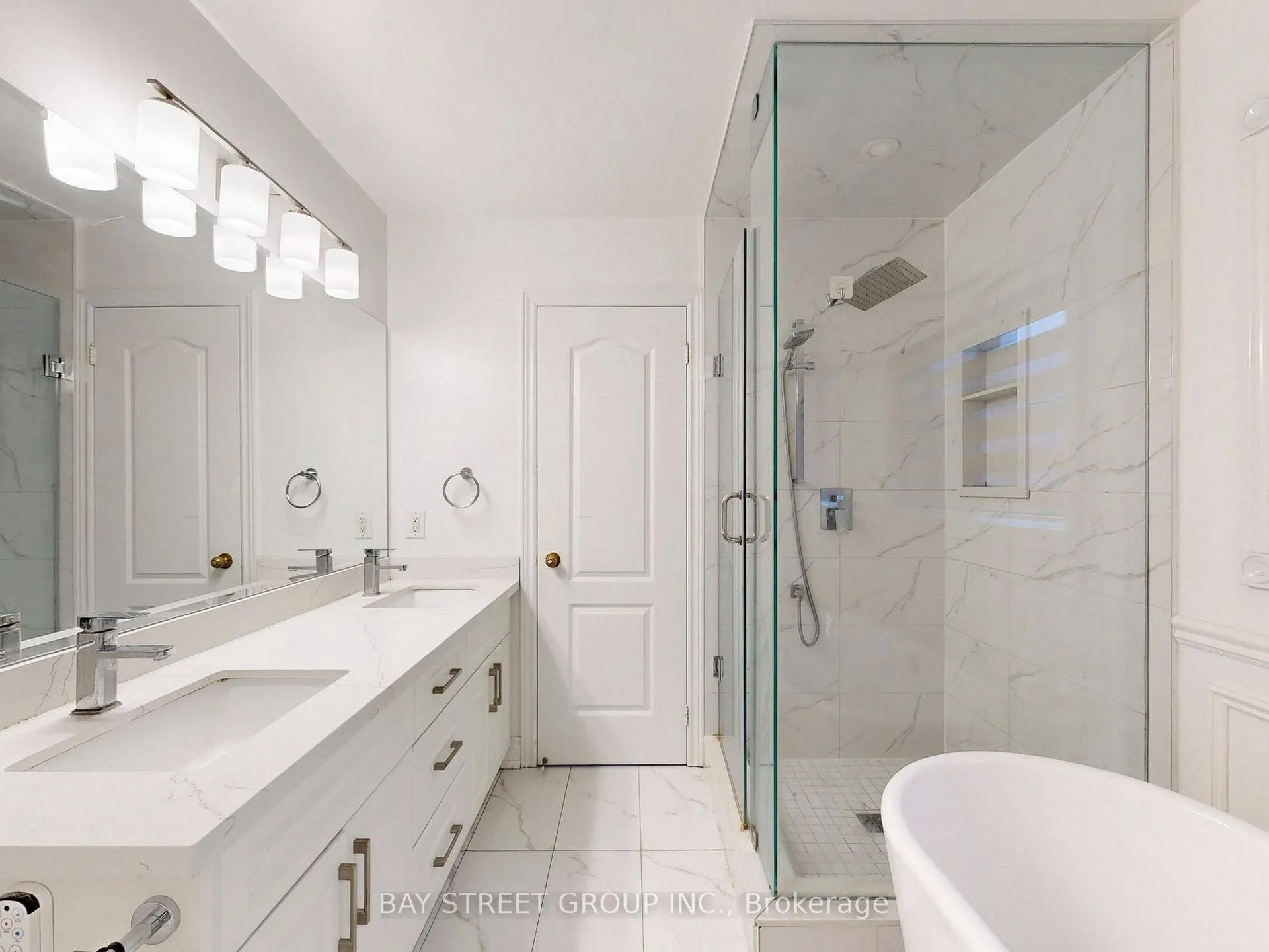 Photo 25 of 43 Royal Appian Crescent, Vaughan, Patterson — HOMEH