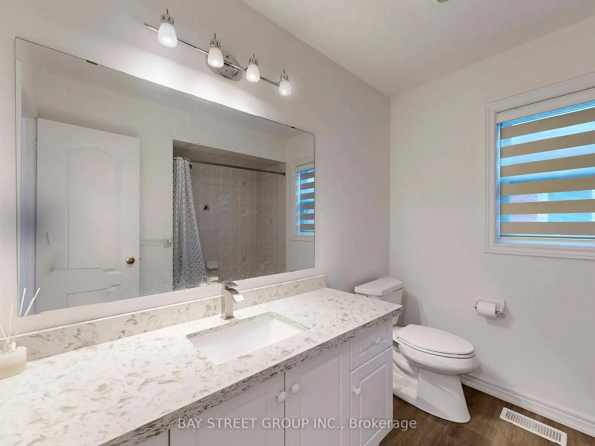 Photo 31 of 43 Royal Appian Crescent, Vaughan, Patterson — HOMEH