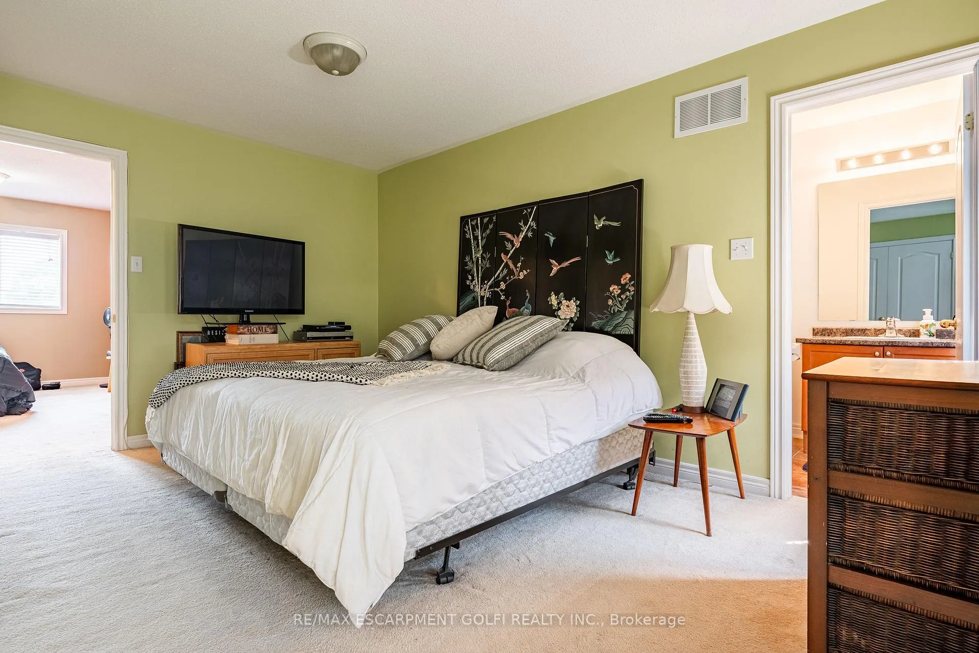 Photo 19 of 7 Northampton Boulevard, Hamilton, Stoney Creek — HOMEH