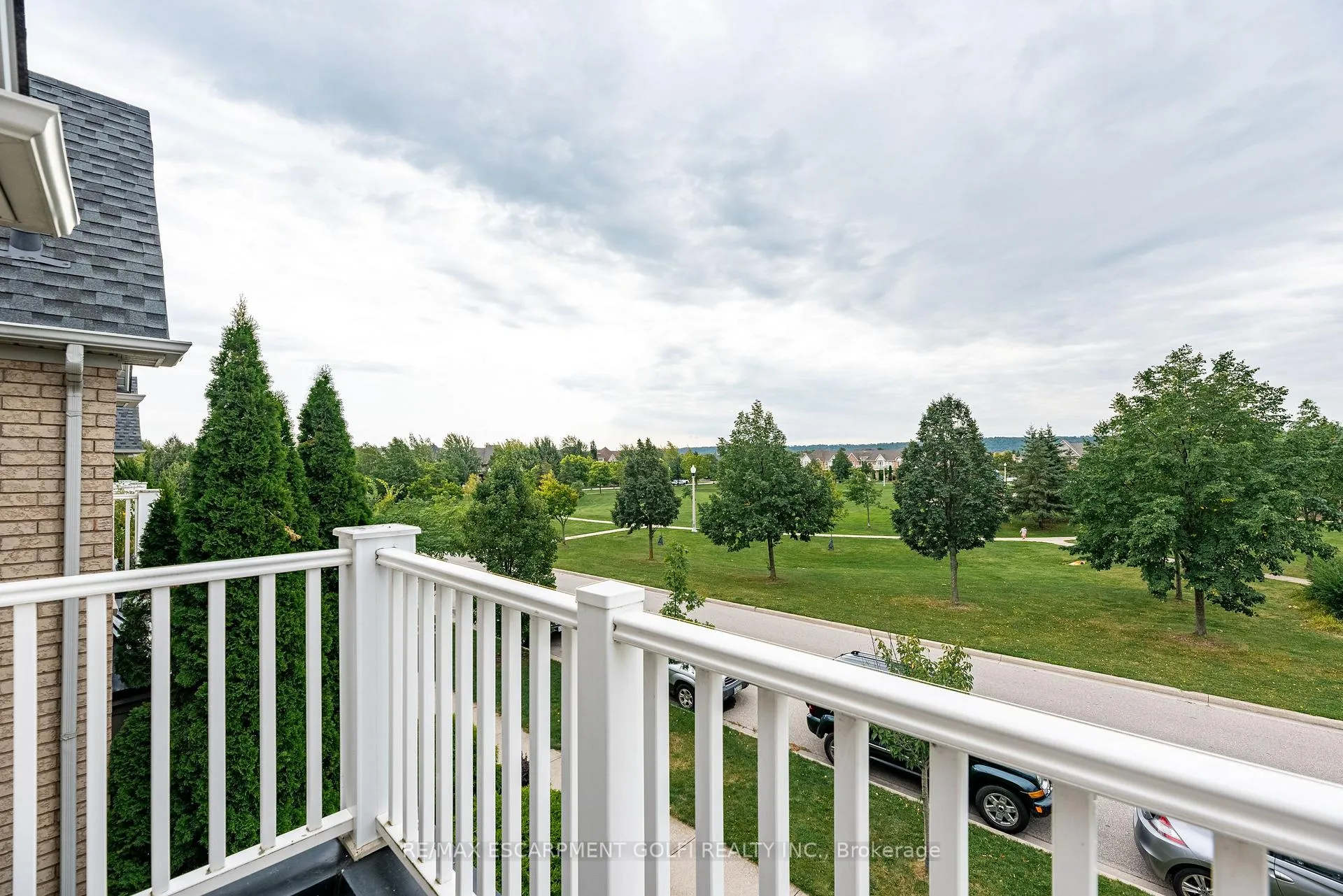Photo 21 of 7 Northampton Boulevard, Hamilton, Stoney Creek — HOMEH