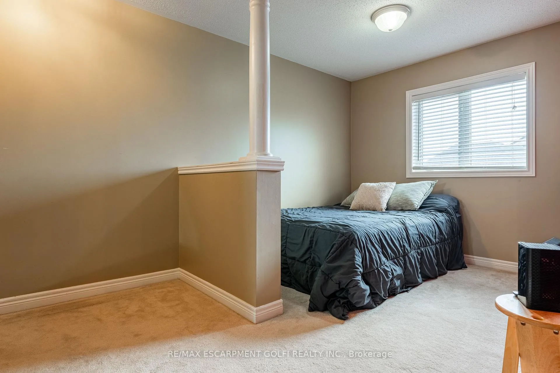 Photo 22 of 7 Northampton Boulevard, Hamilton, Stoney Creek — HOMEH
