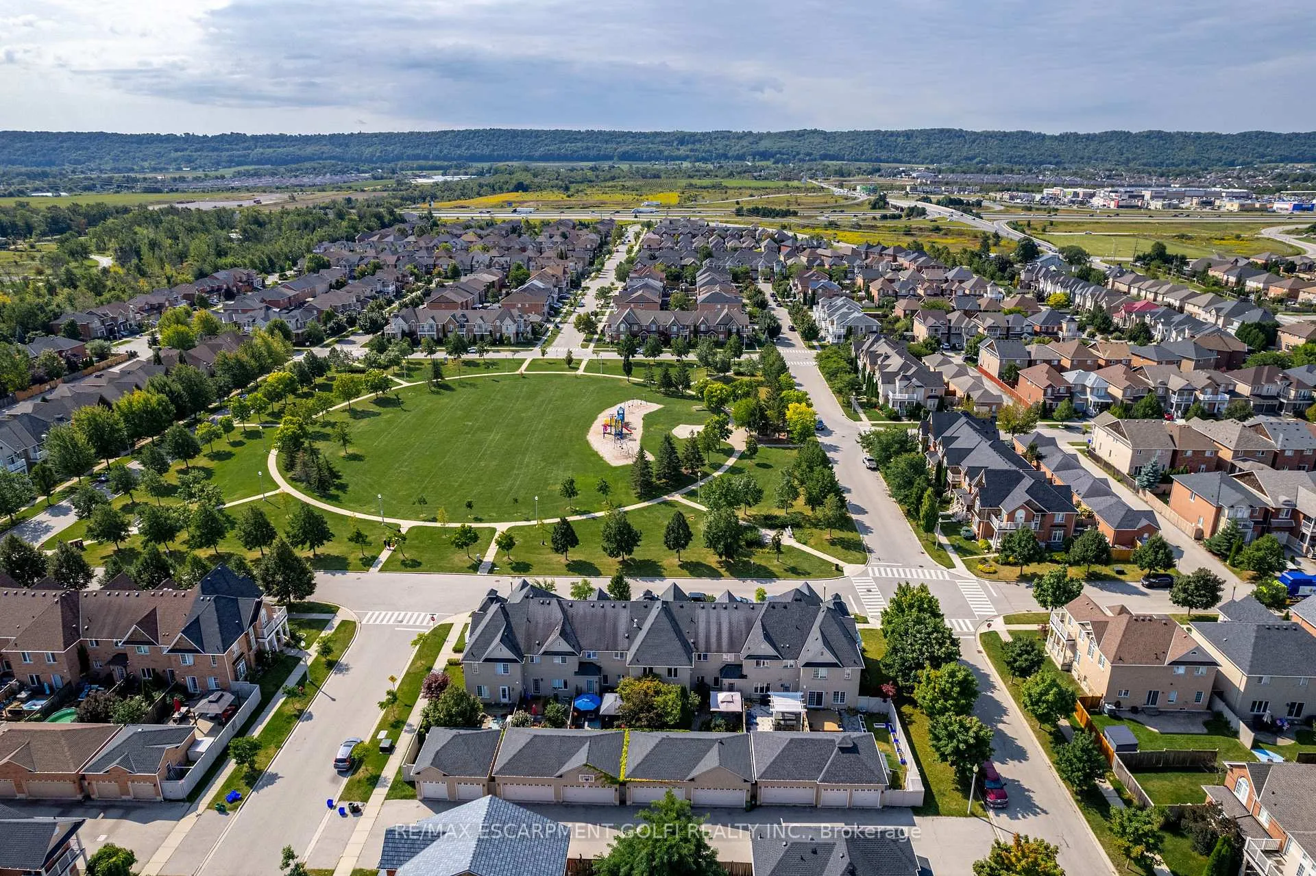 Photo 37 of 7 Northampton Boulevard, Hamilton, Stoney Creek — HOMEH