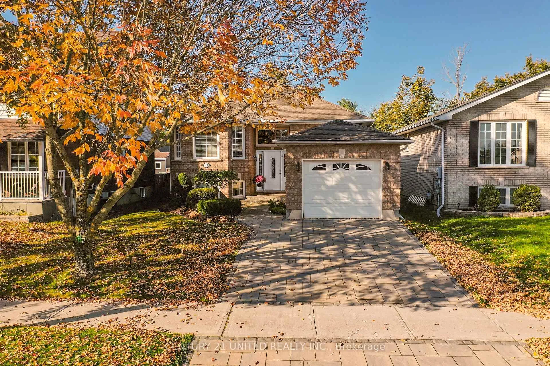 Photo 2 of 2451 Denure Drive, Peterborough, Monaghan Ward 2 — HOMEH