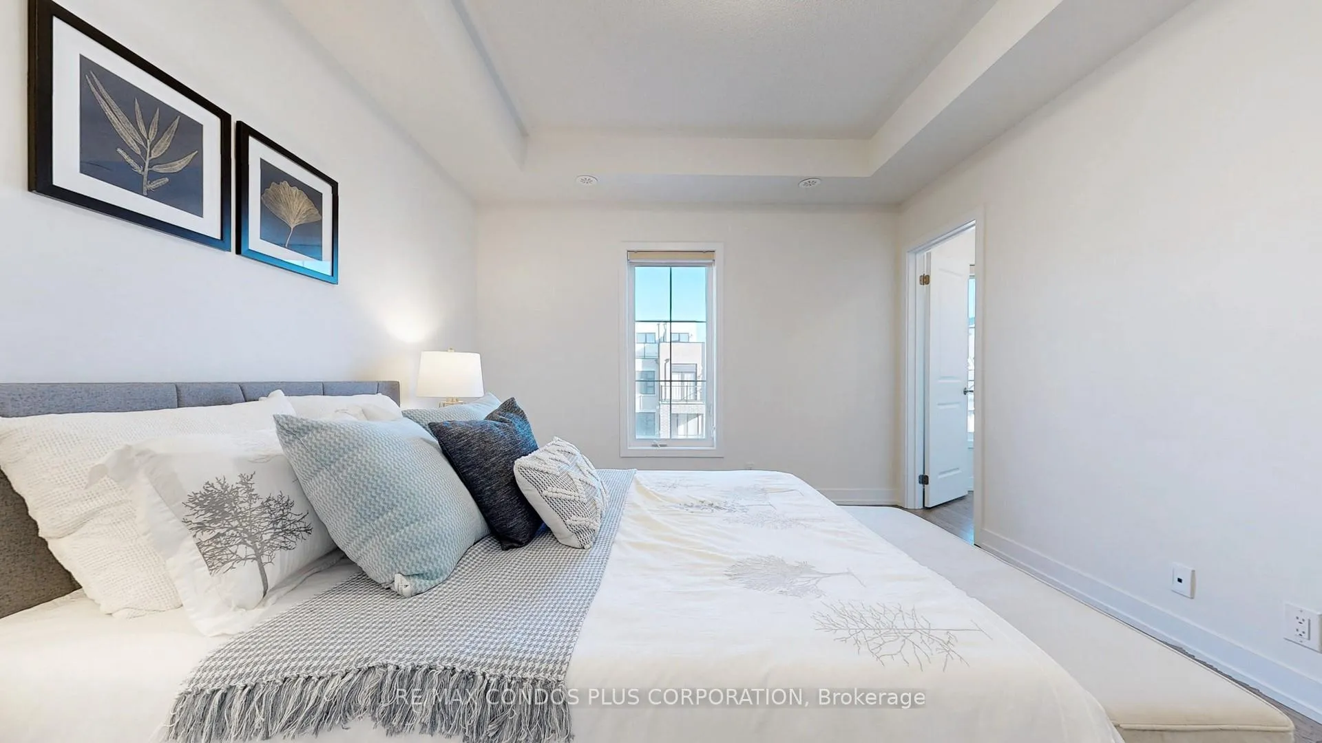 Photo 14 of 21 William Shearn Crescent, Markham, Angus Glen — HOMEH