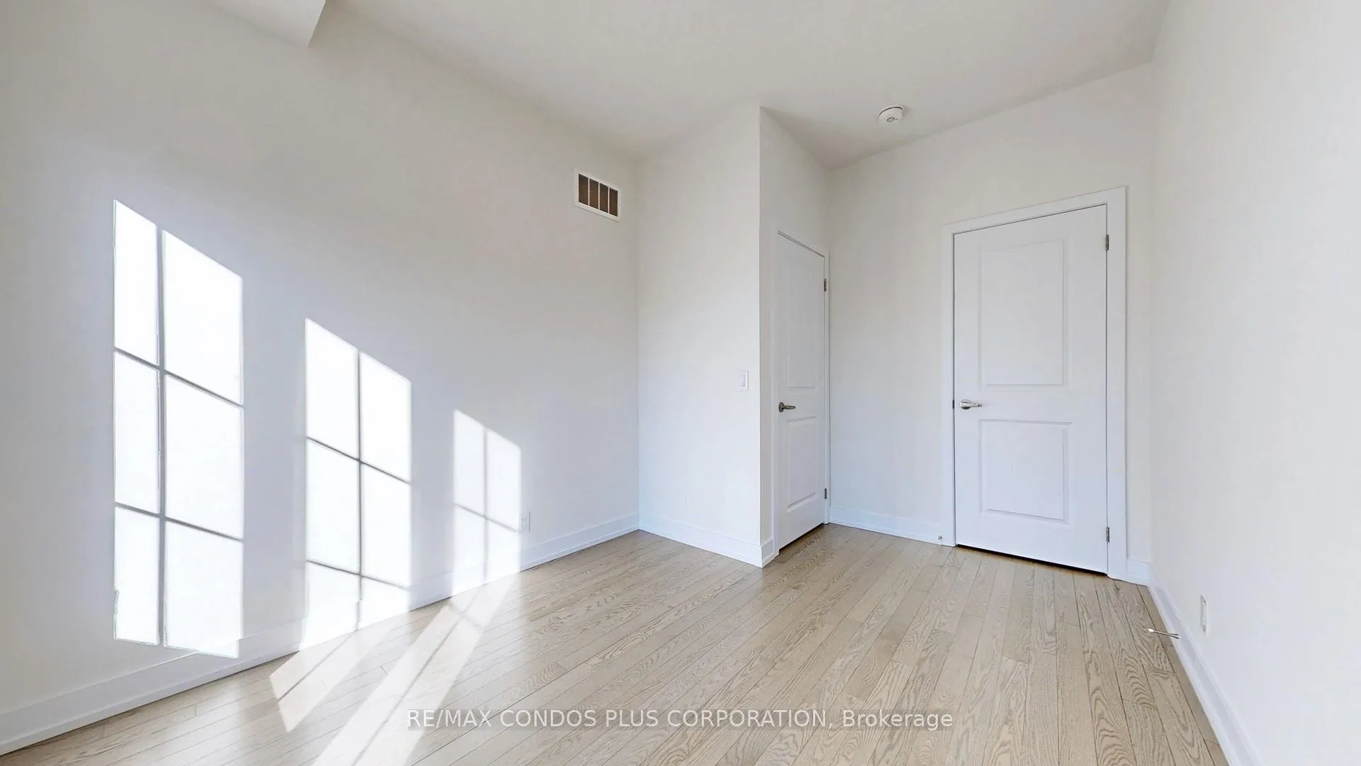 Photo 20 of 21 William Shearn Crescent, Markham, Angus Glen — HOMEH
