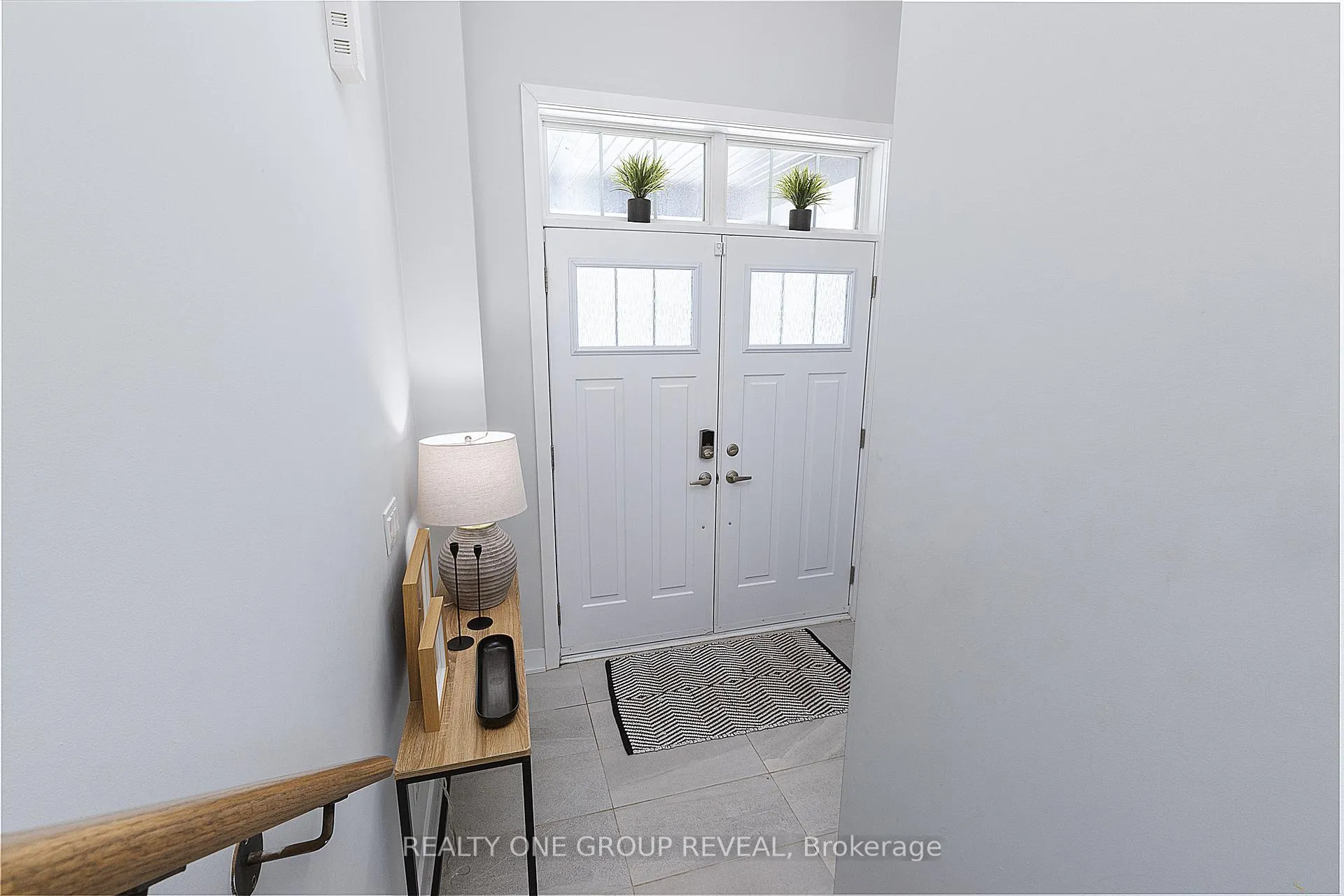 Photo 2 of 1044 Suddard Avenue, Oshawa, Kedron — HOMEH