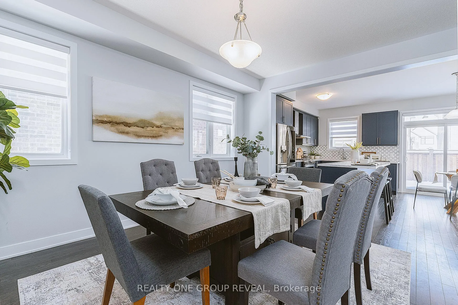 Photo 4 of 1044 Suddard Avenue, Oshawa, Kedron — HOMEH