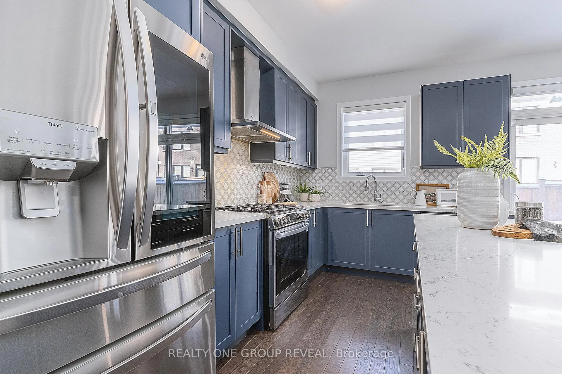 Photo 5 of 1044 Suddard Avenue, Oshawa, Kedron — HOMEH