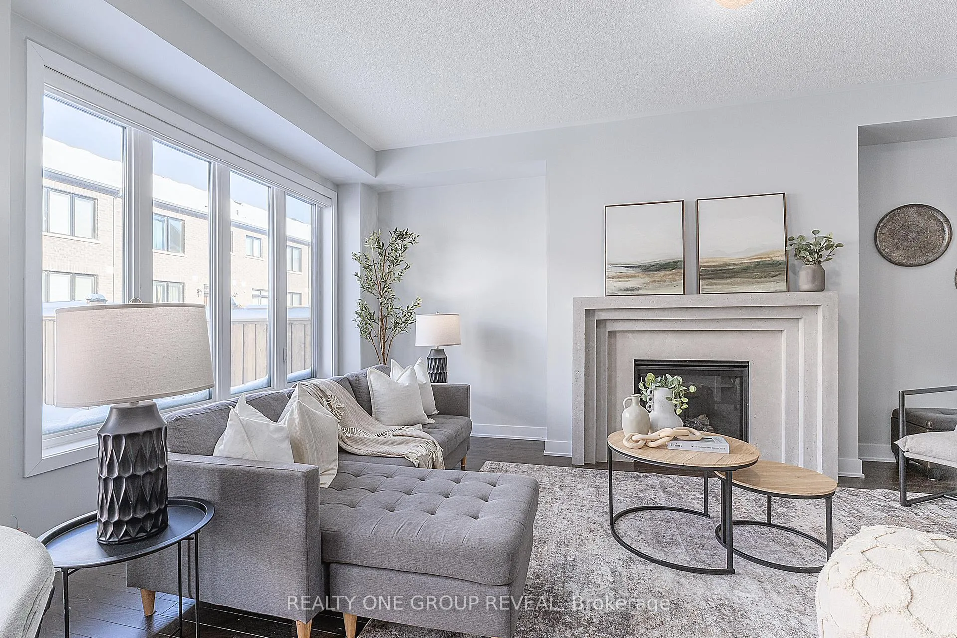 Photo 8 of 1044 Suddard Avenue, Oshawa, Kedron — HOMEH