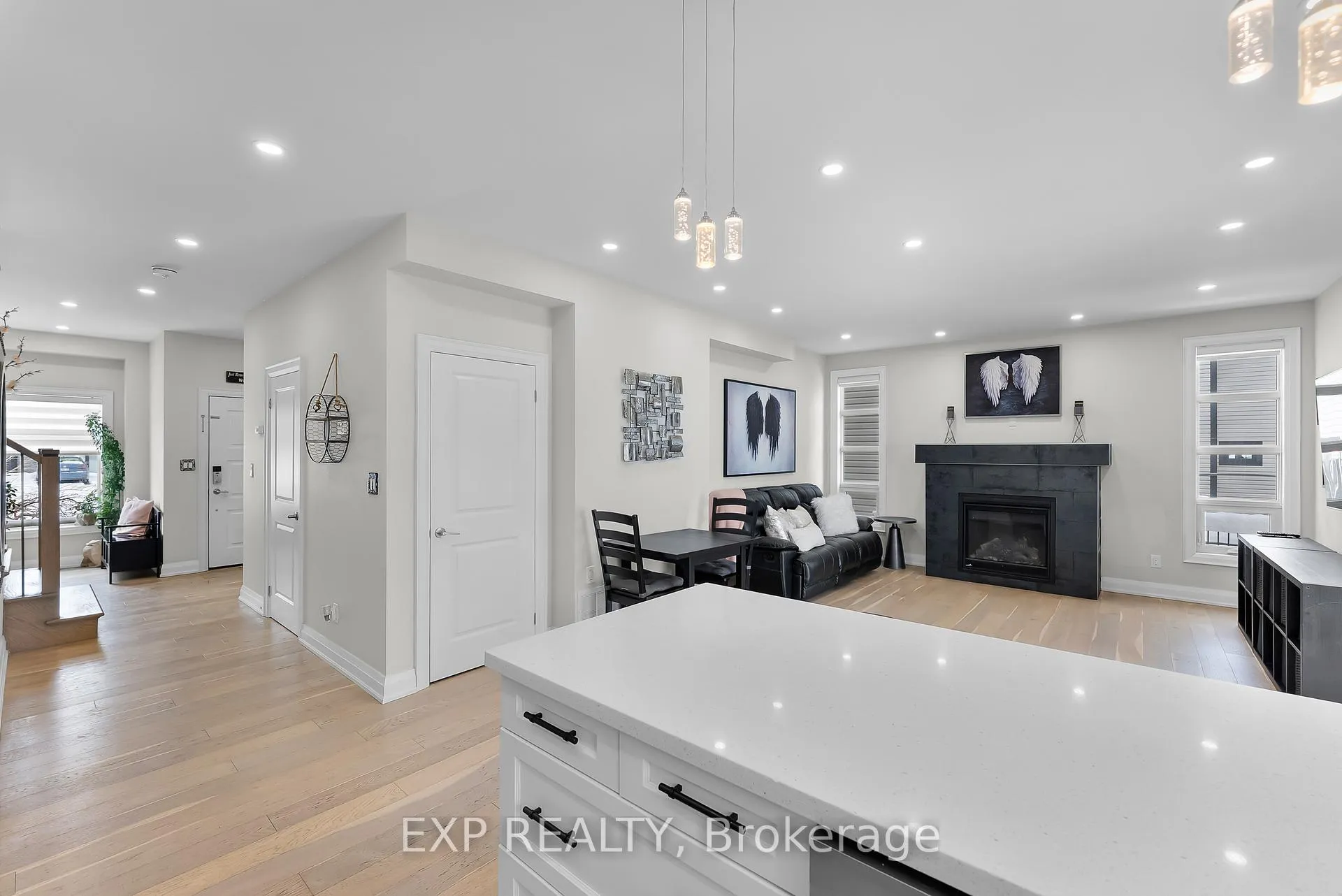 Photo 9 of 8 Leeson Street, St. Catharines, Burleigh Hill — HOMEH