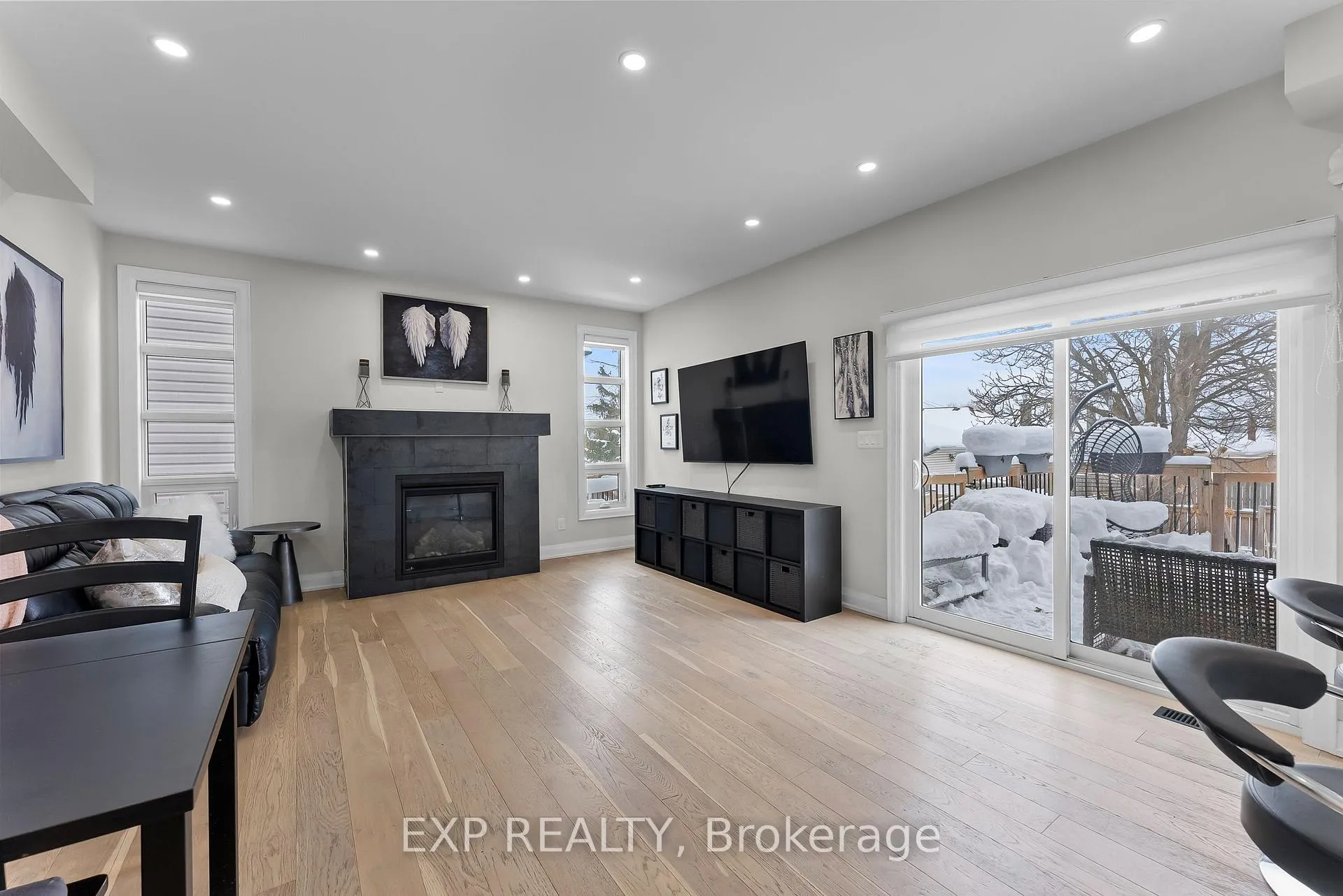 Photo 12 of 8 Leeson Street, St. Catharines, Burleigh Hill — HOMEH