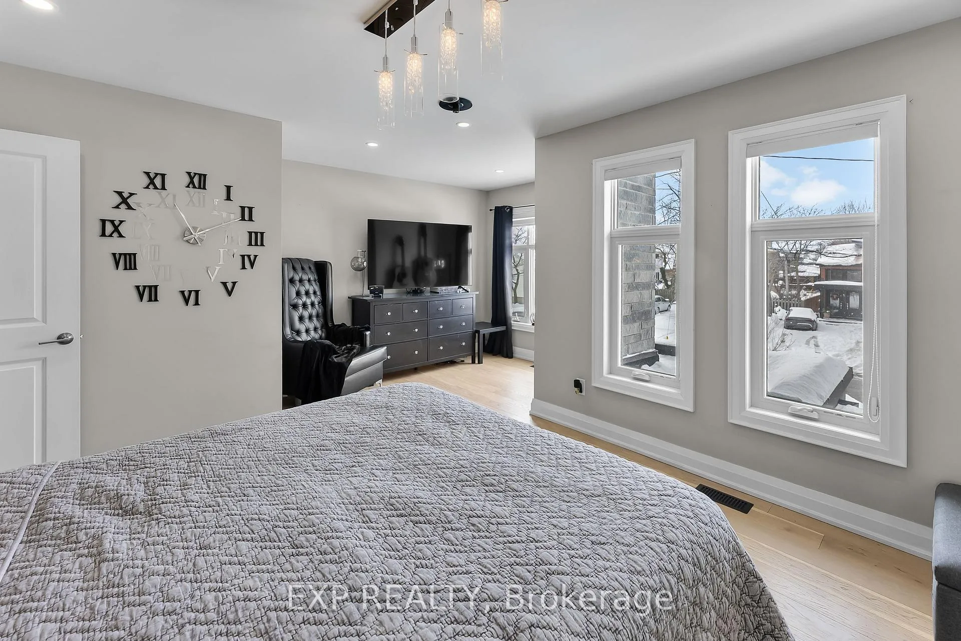 Photo 25 of 8 Leeson Street, St. Catharines, Burleigh Hill — HOMEH