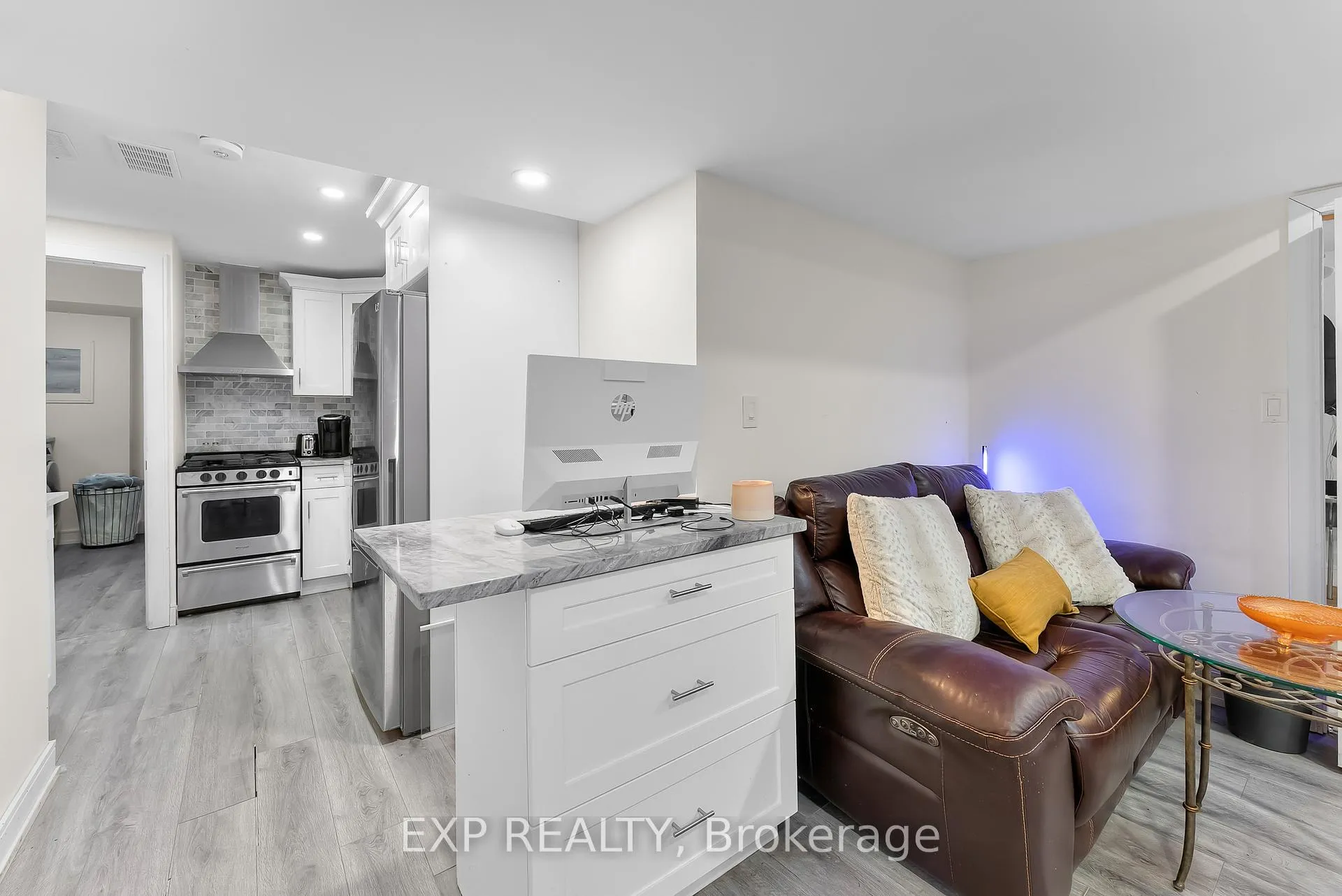 Photo 33 of 8 Leeson Street, St. Catharines, Burleigh Hill — HOMEH