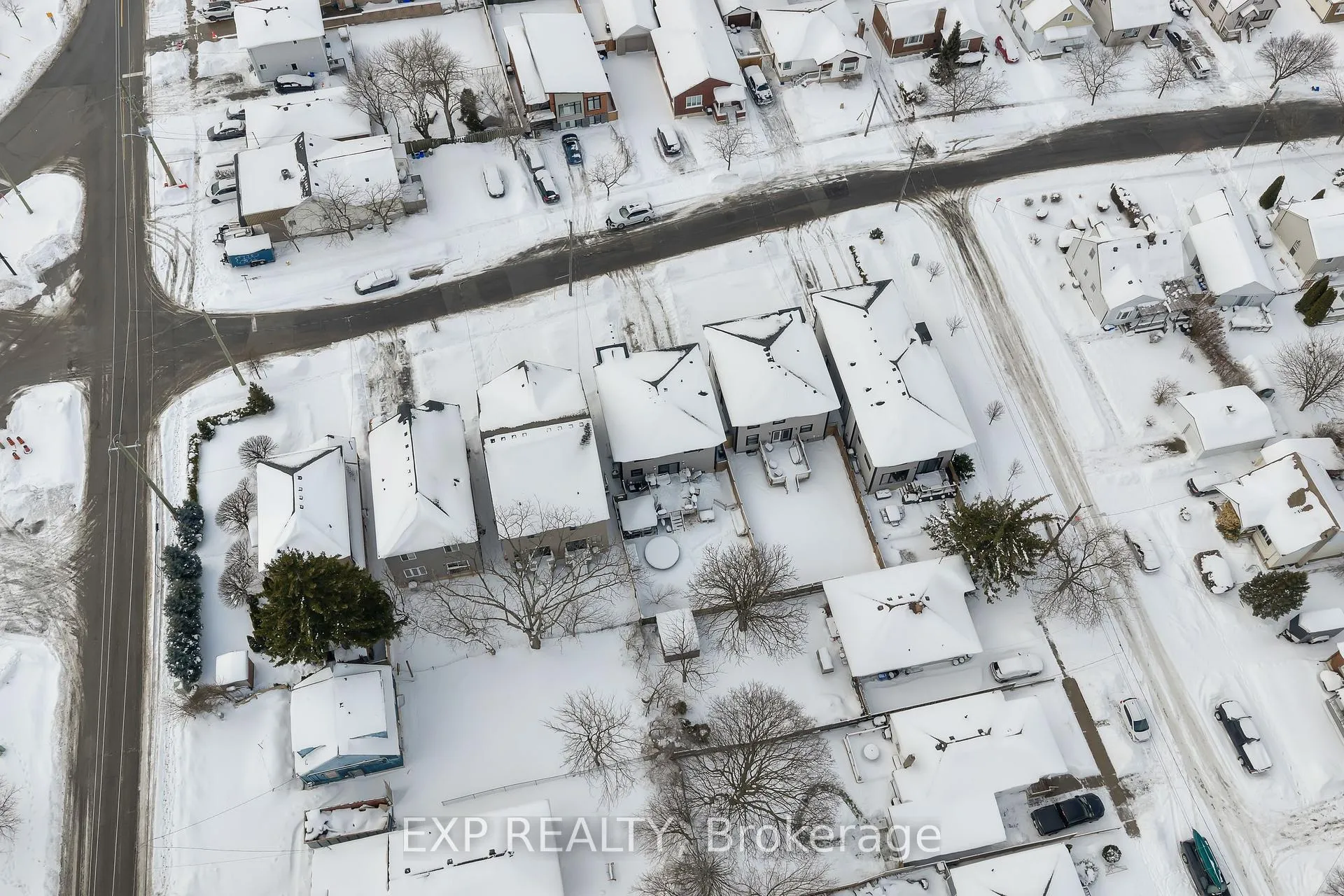 Photo 46 of 8 Leeson Street, St. Catharines, Burleigh Hill — HOMEH