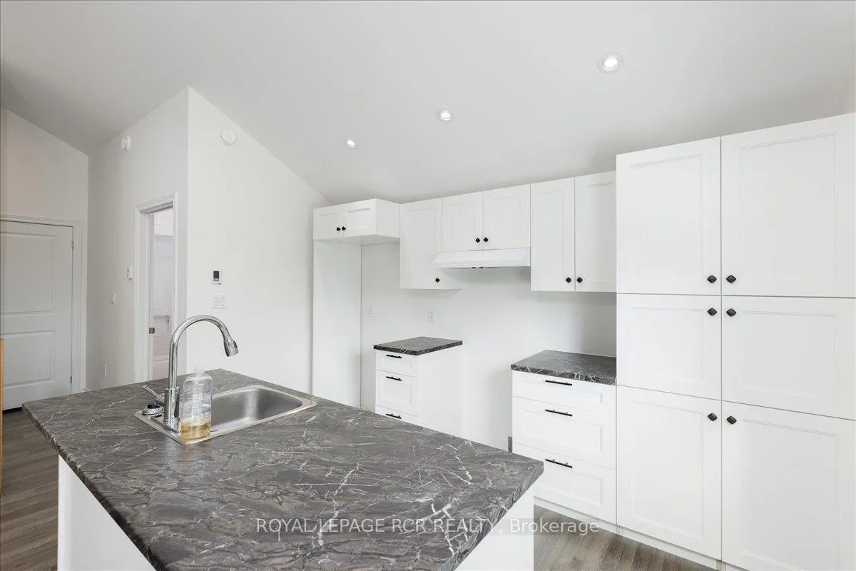 Photo 10 of 8757 9th Line, Essa, Thornton — HOMEH