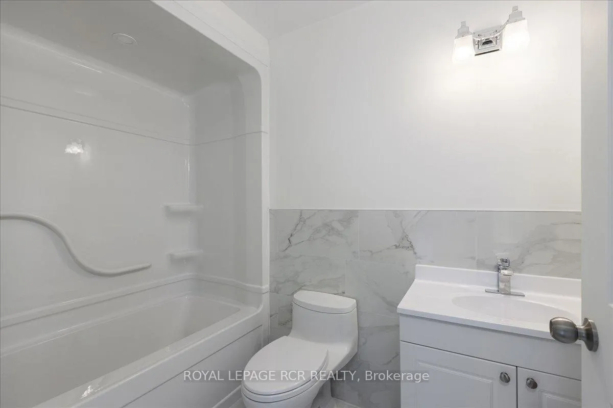 Photo 25 of 8757 9th Line, Essa, Thornton — HOMEH