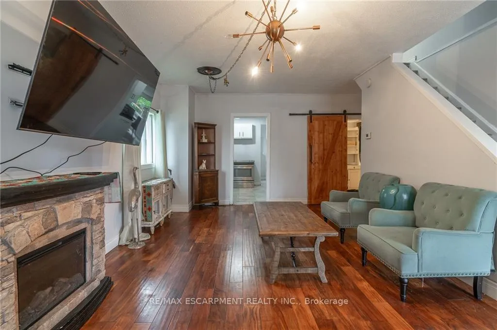 Photo 4 of 15 Agnes Street, Hamilton, Crown Point — HOMEH