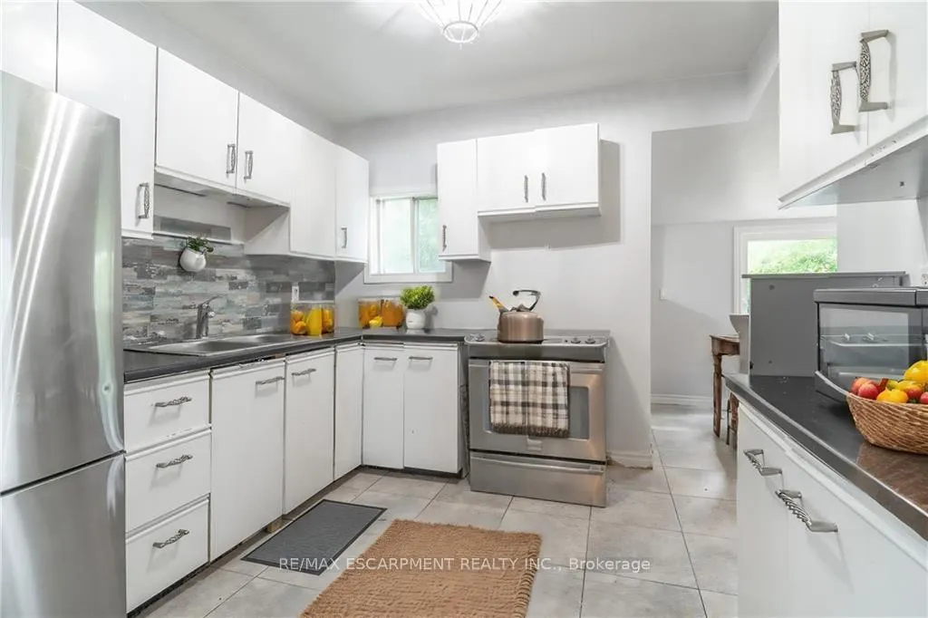 Photo 6 of 15 Agnes Street, Hamilton, Crown Point — HOMEH