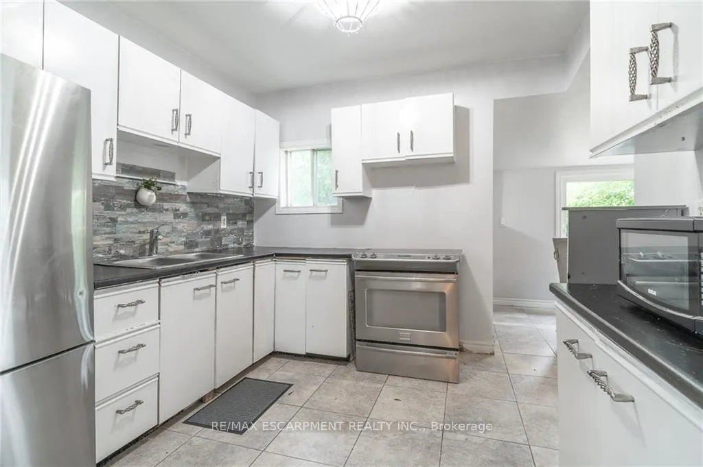 Photo 7 of 15 Agnes Street, Hamilton, Crown Point — HOMEH