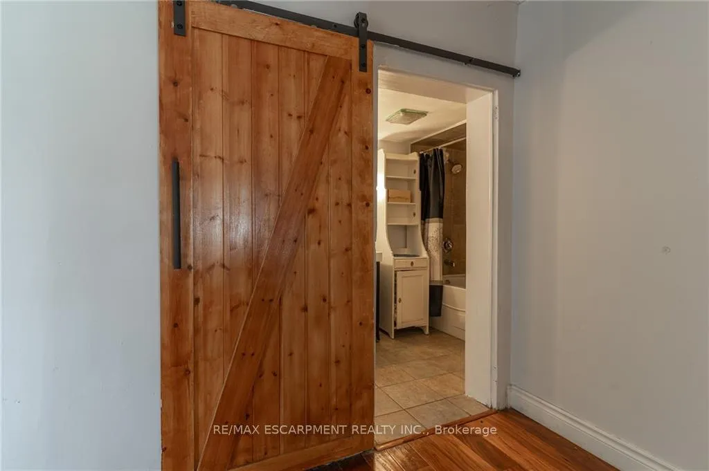 Photo 13 of 15 Agnes Street, Hamilton, Crown Point — HOMEH