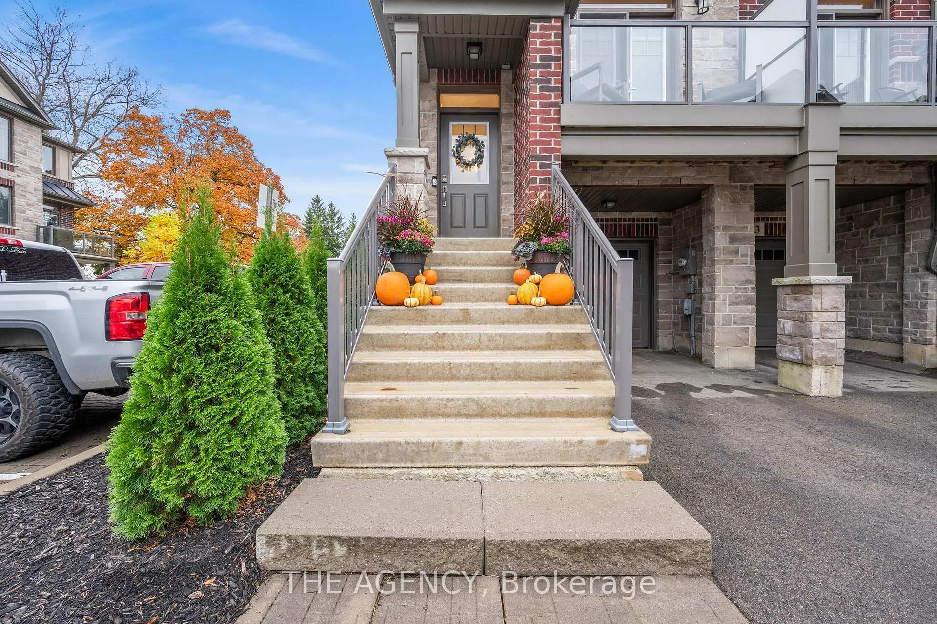 Photo 6 of 1 Pringle Lane, Hamilton, Ancaster — HOMEH