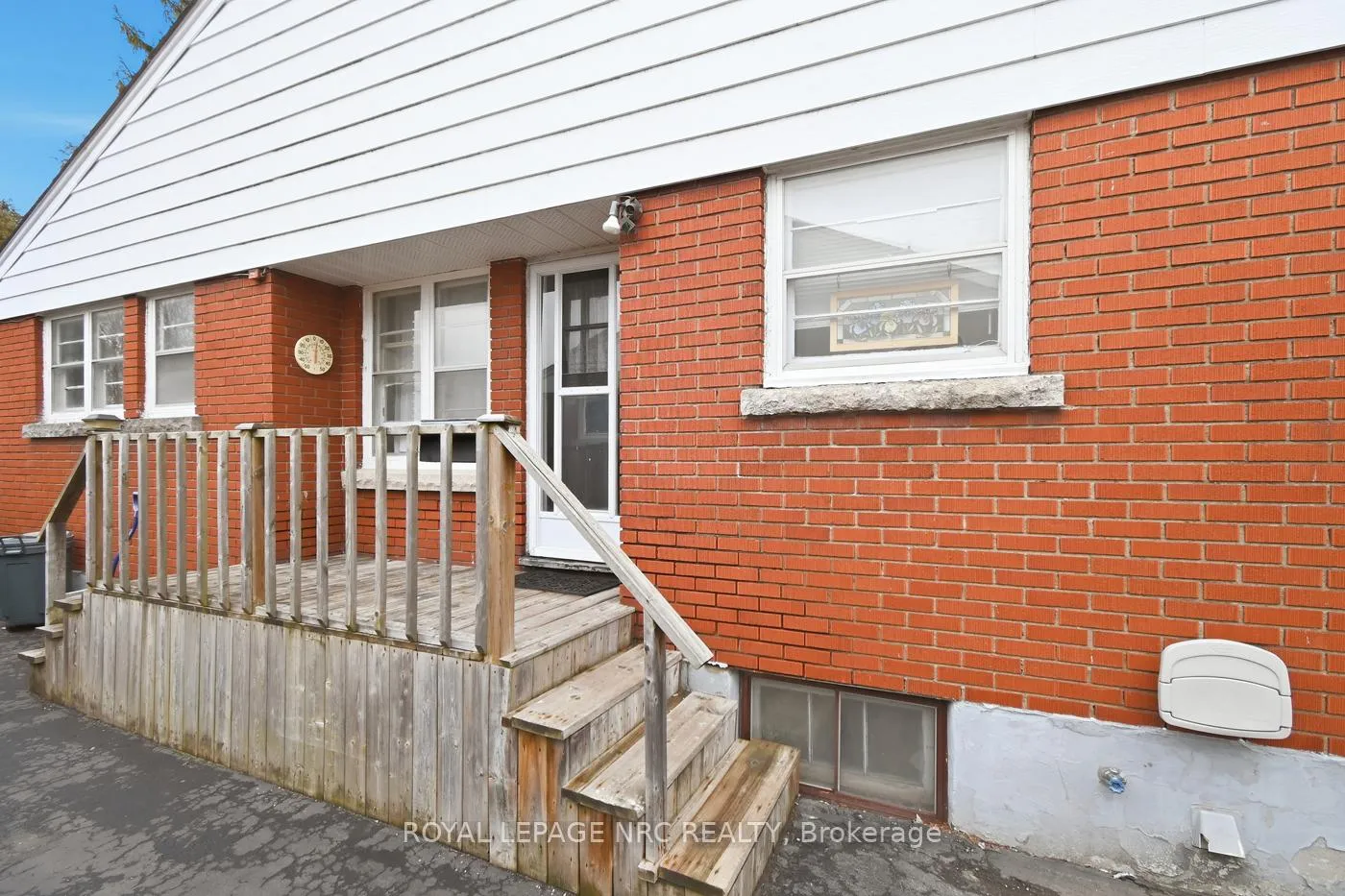 Photo 5 of 6161 Scott Street, Niagara Falls, Cherrywood — HOMEH
