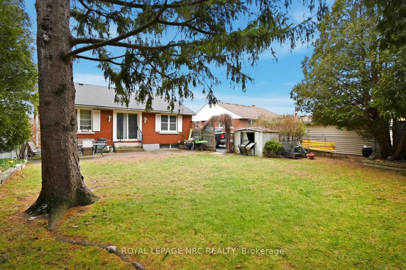 Photo 21 of 6161 Scott Street, Niagara Falls, Cherrywood — HOMEH