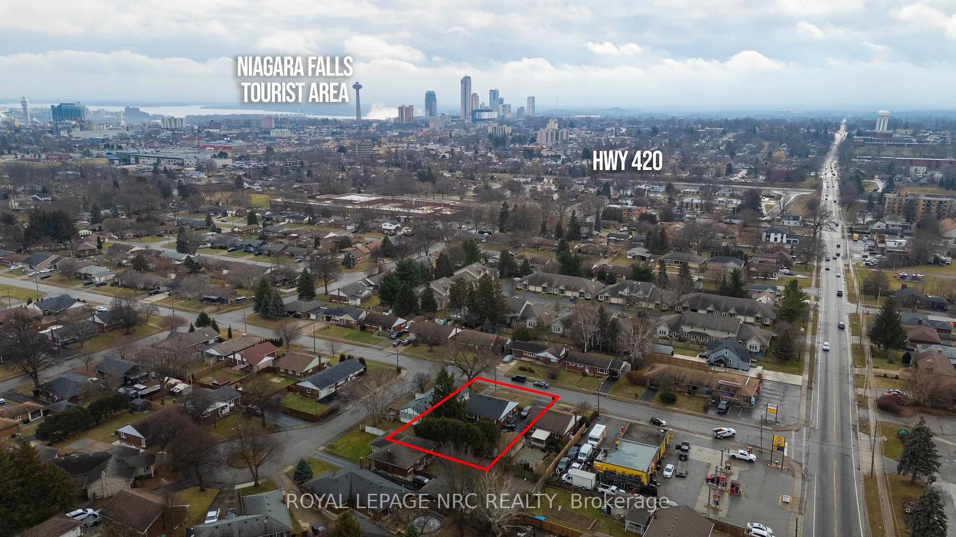 Photo 26 of 6161 Scott Street, Niagara Falls, Cherrywood — HOMEH