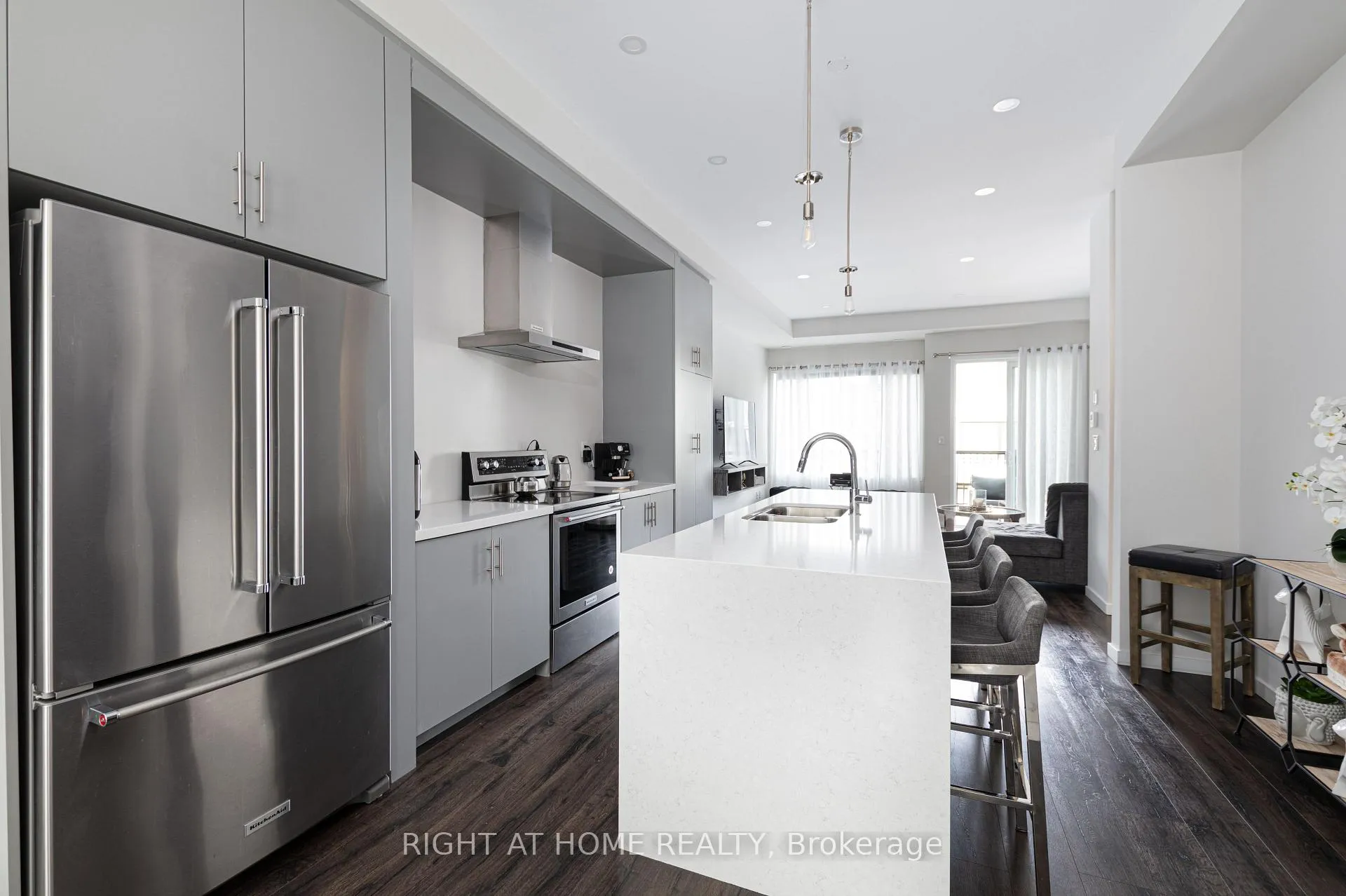 Photo 22 of 3920 Major Mackenzie Drive, Vaughan, Vellore Village — HOMEH
