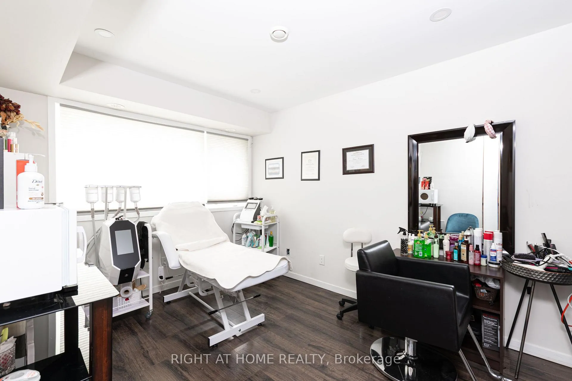 Photo 30 of 3920 Major Mackenzie Drive, Vaughan, Vellore Village — HOMEH