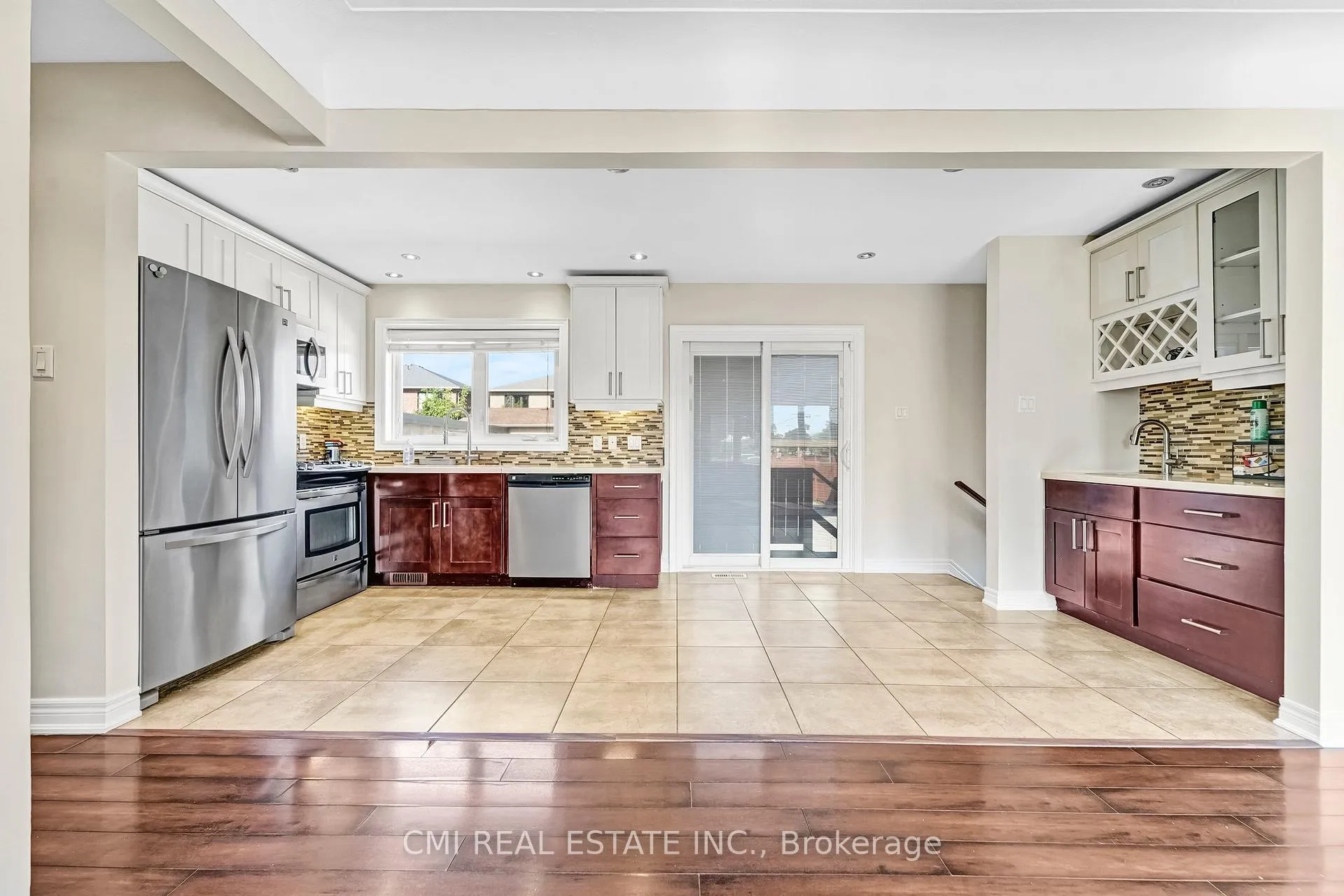 Photo 11 of 301 Christina Avenue, Hamilton, Winona — HOMEH