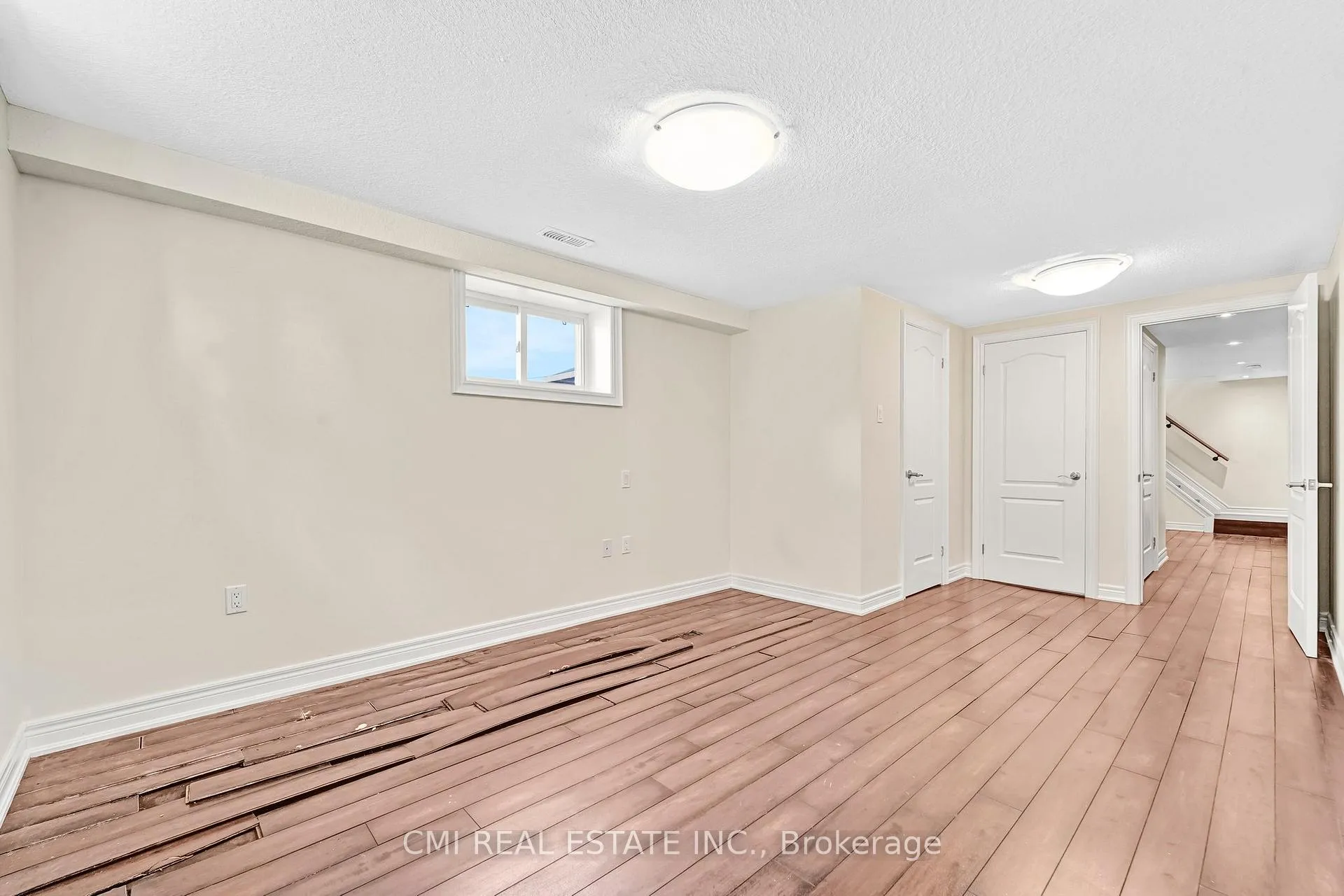 Photo 28 of 301 Christina Avenue, Hamilton, Winona — HOMEH