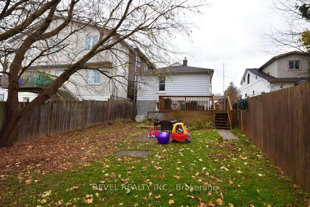 Photo 28 of 34 Penetang Street, Barrie, Codrington — HOMEH