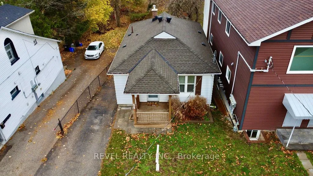 Photo 30 of 34 Penetang Street, Barrie, Codrington — HOMEH