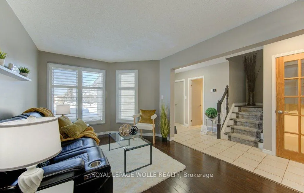 Photo 9 of 23 Michelle Court, Kitchener — HOMEH