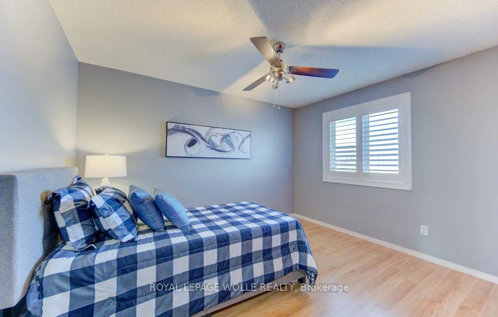 Photo 25 of 23 Michelle Court, Kitchener — HOMEH