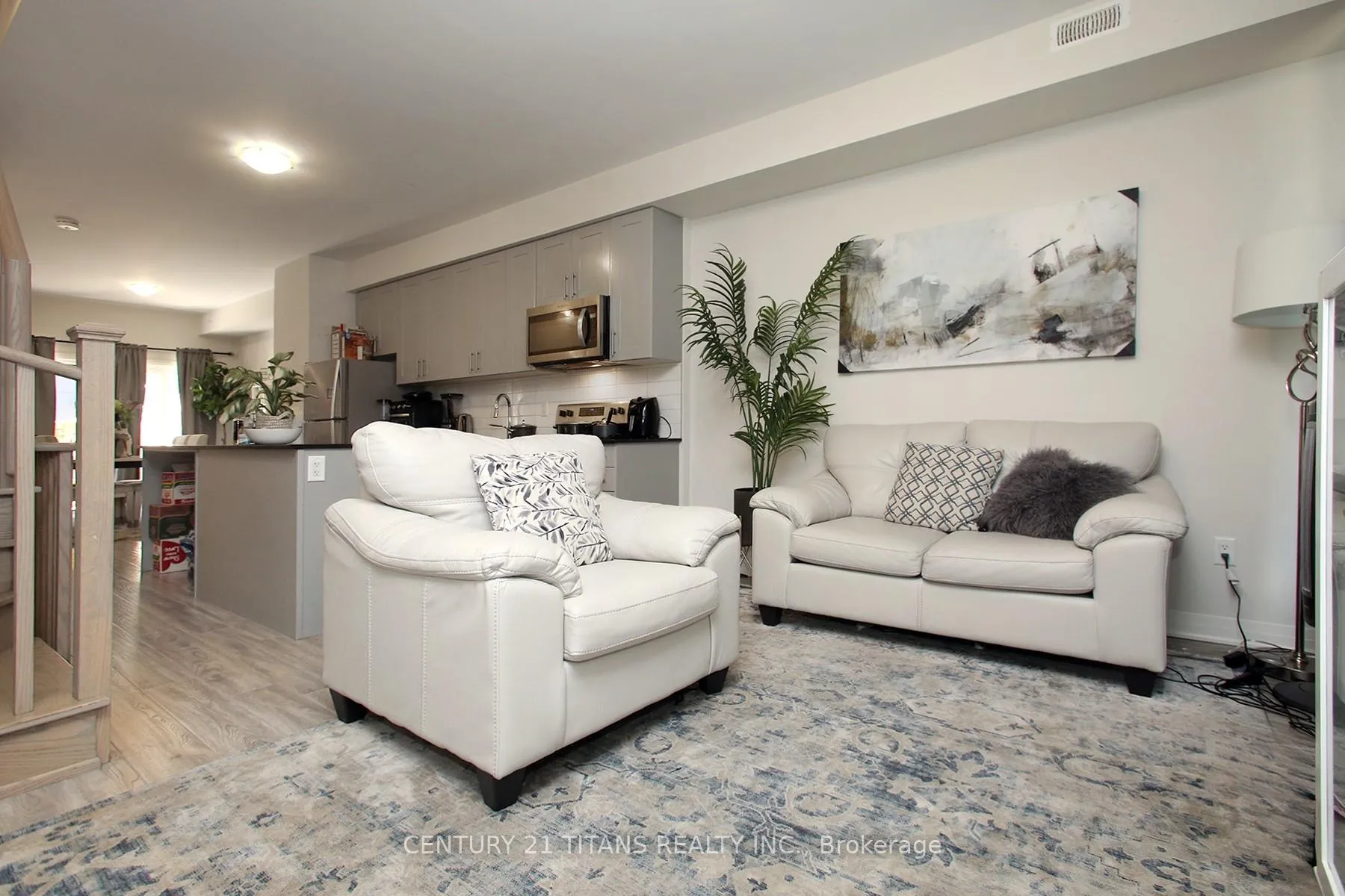 Photo 3 of 1703 Pleasure Valley Path, Oshawa, Samac — HOMEH
