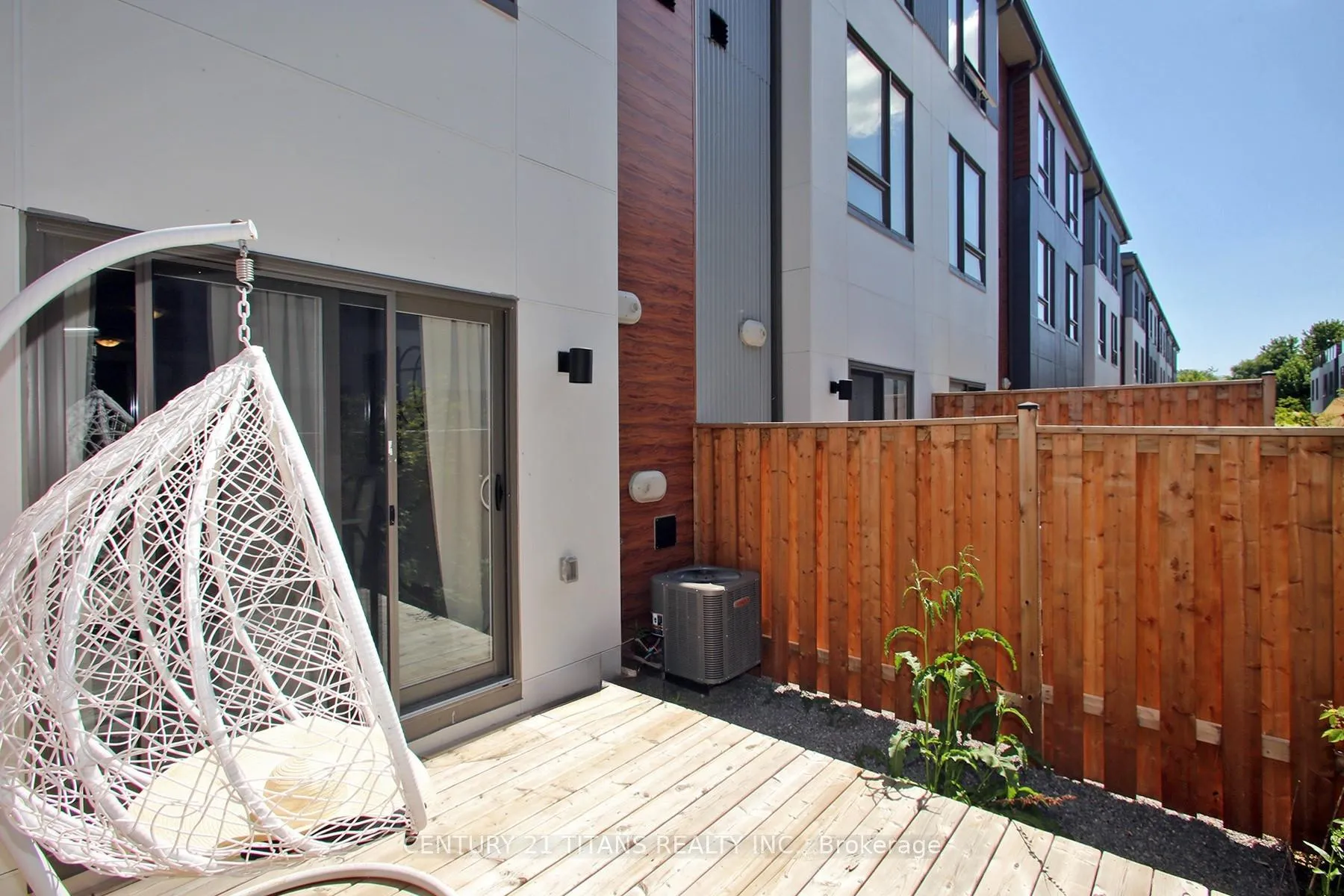 Photo 21 of 1703 Pleasure Valley Path, Oshawa, Samac — HOMEH
