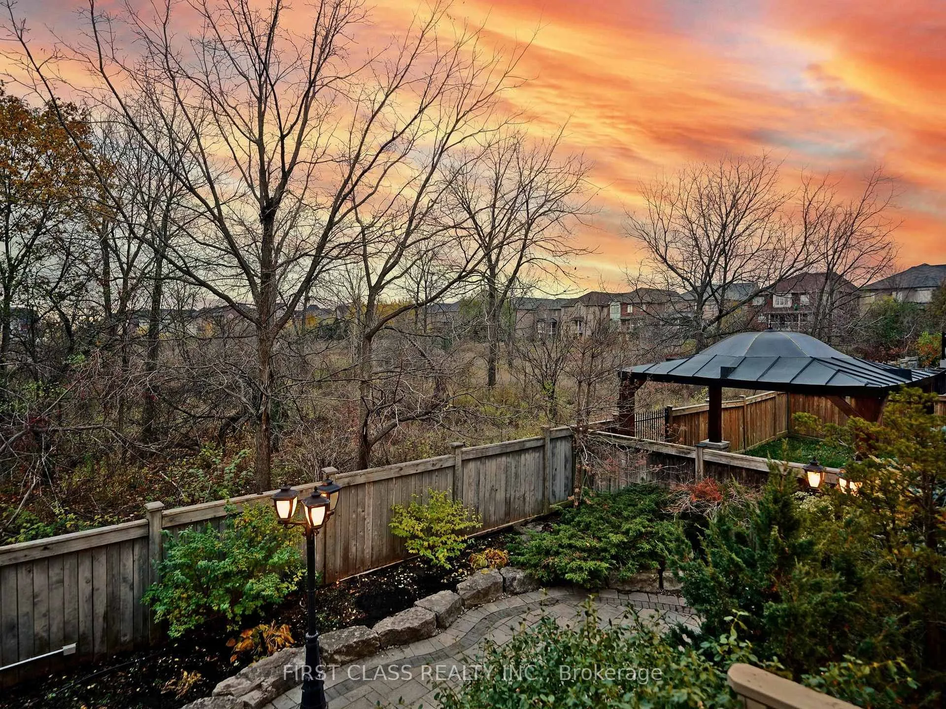 Photo 6 of 99 Rivermill Crescent, Vaughan, Patterson — HOMEH