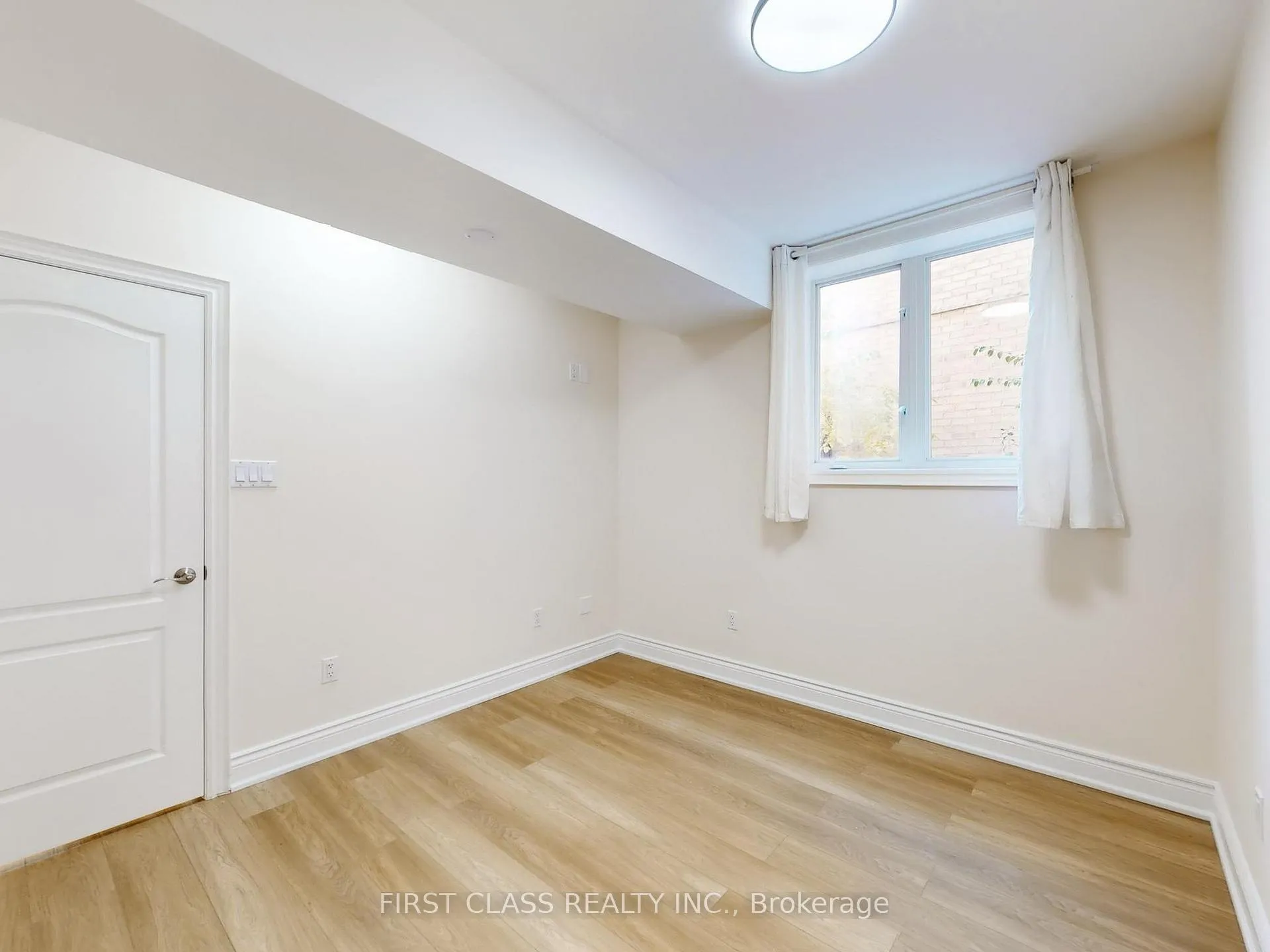 Photo 39 of 99 Rivermill Crescent, Vaughan, Patterson — HOMEH
