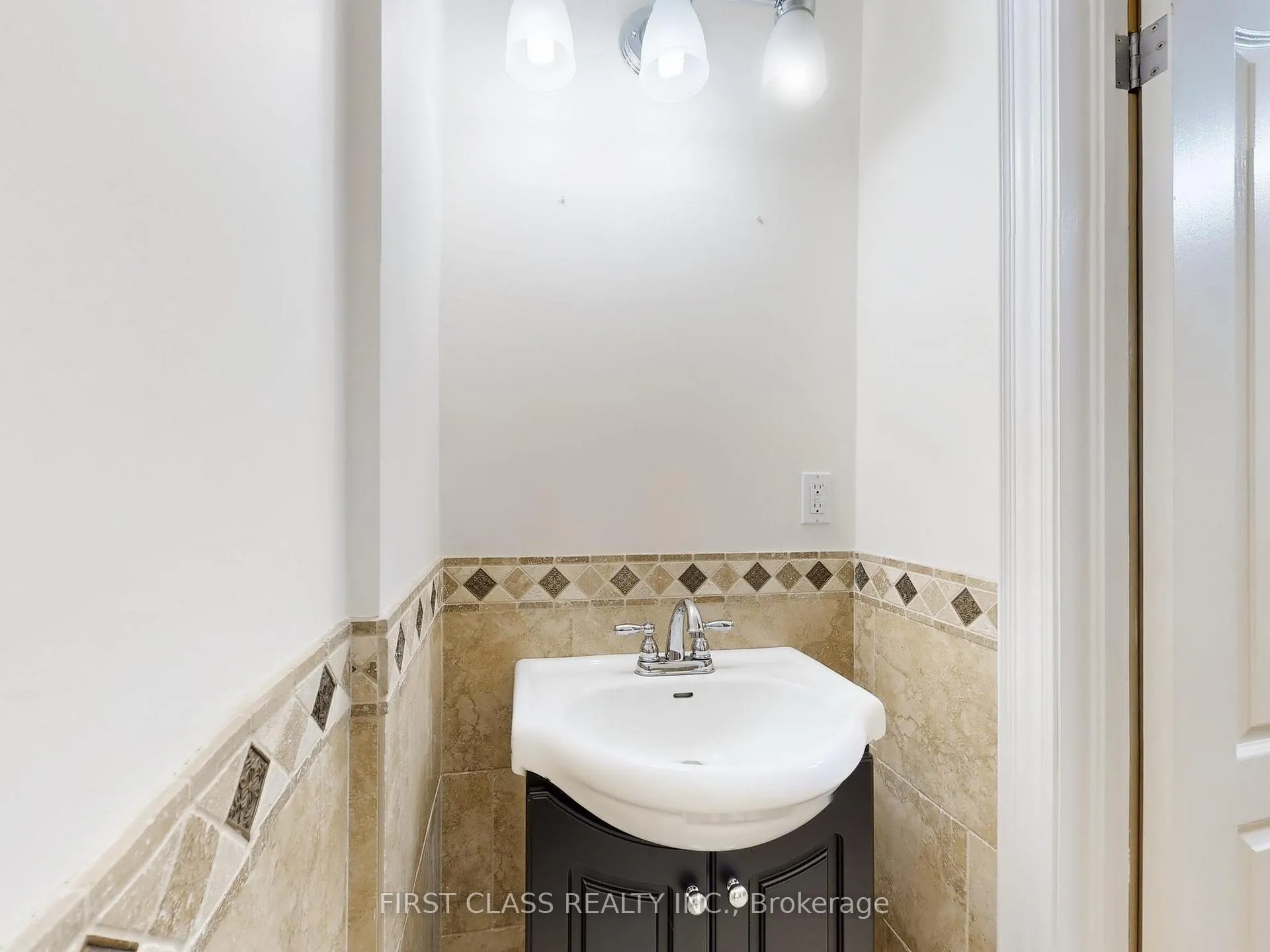 Photo 43 of 99 Rivermill Crescent, Vaughan, Patterson — HOMEH