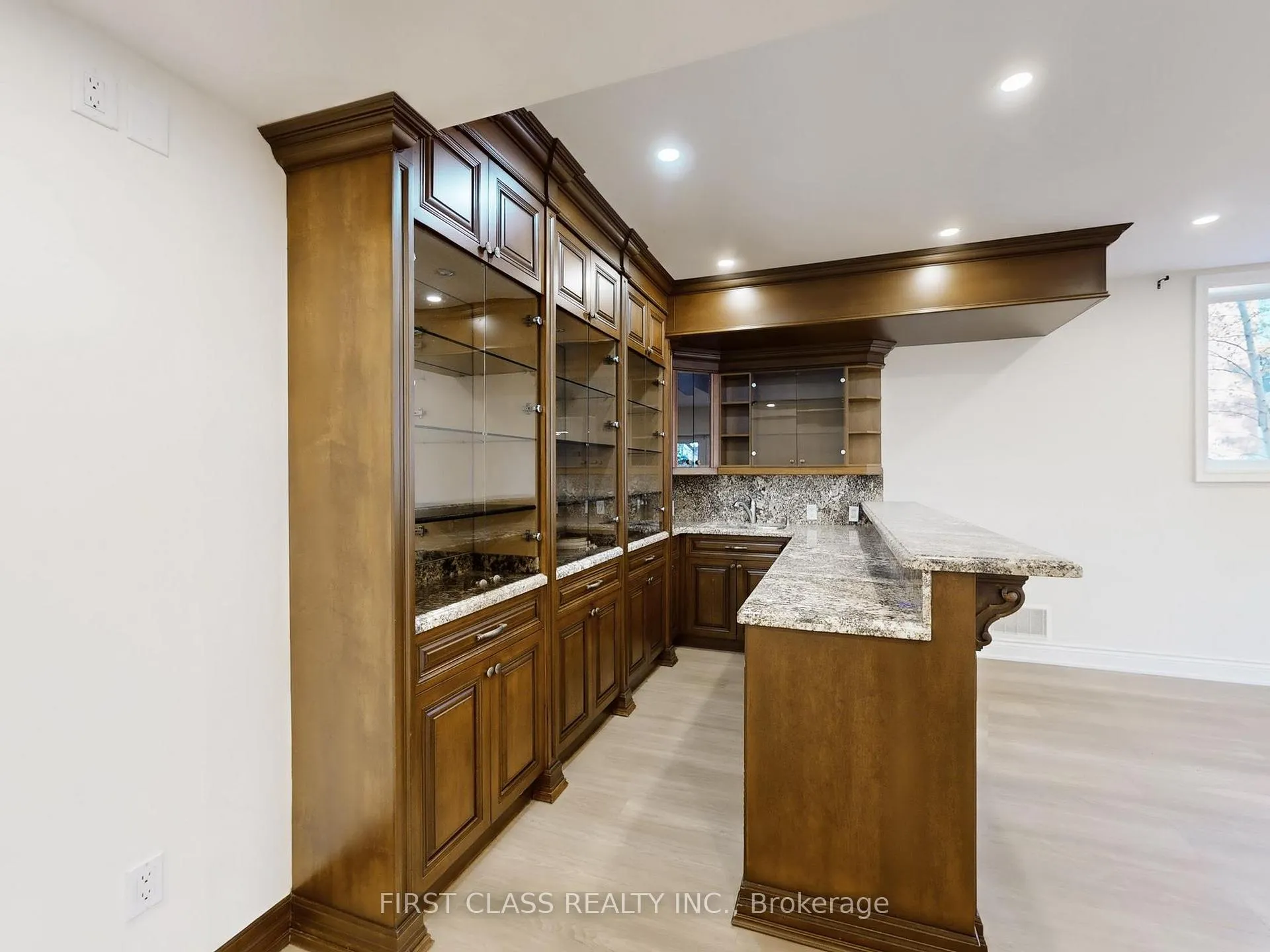 Photo 45 of 99 Rivermill Crescent, Vaughan, Patterson — HOMEH
