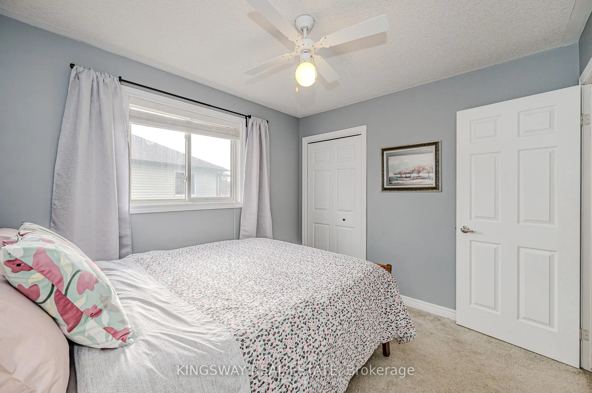 Photo 10 of 21 Longview Road, Hamilton, Mount Hope — HOMEH