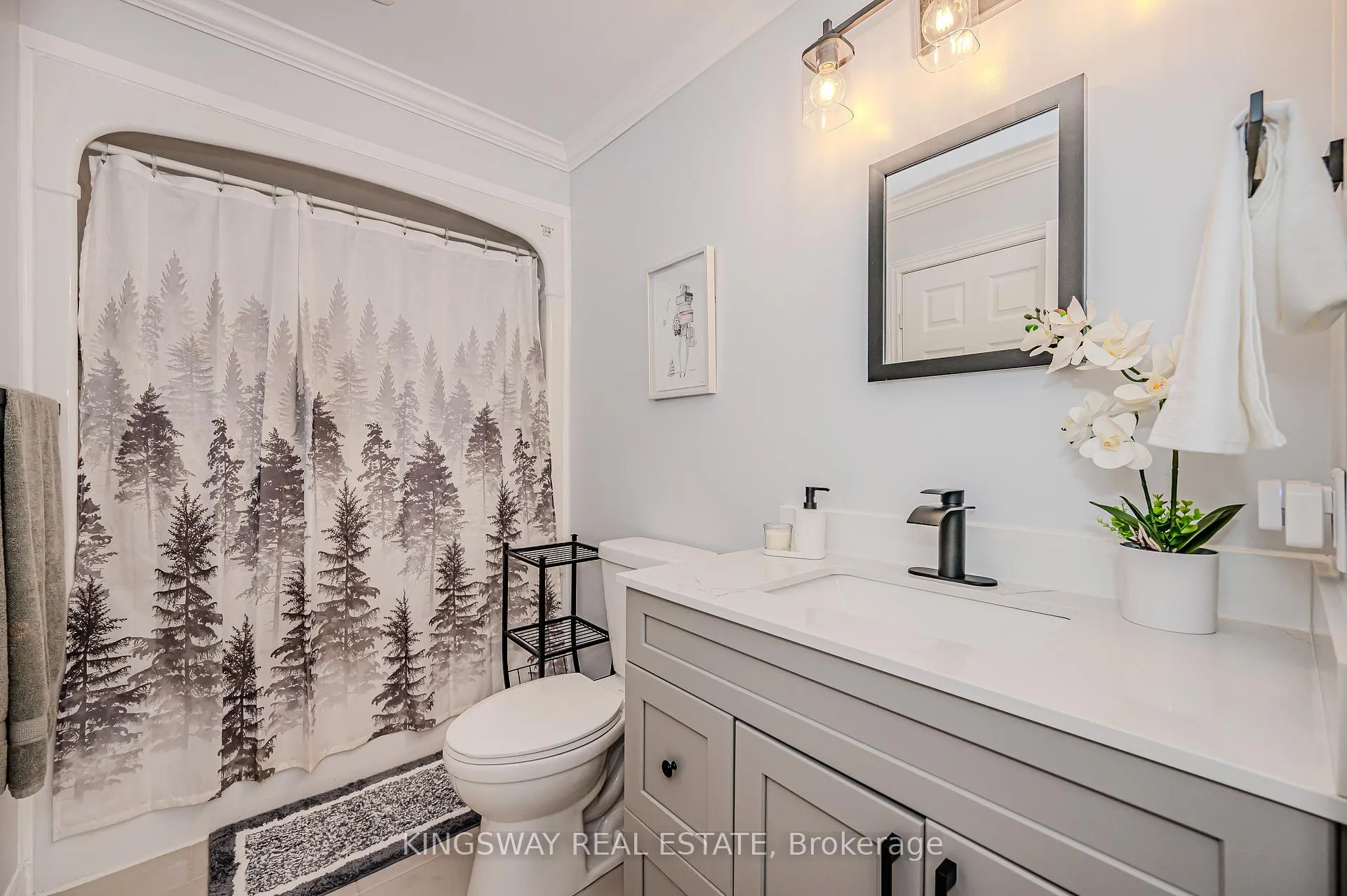 Photo 12 of 21 Longview Road, Hamilton, Mount Hope — HOMEH