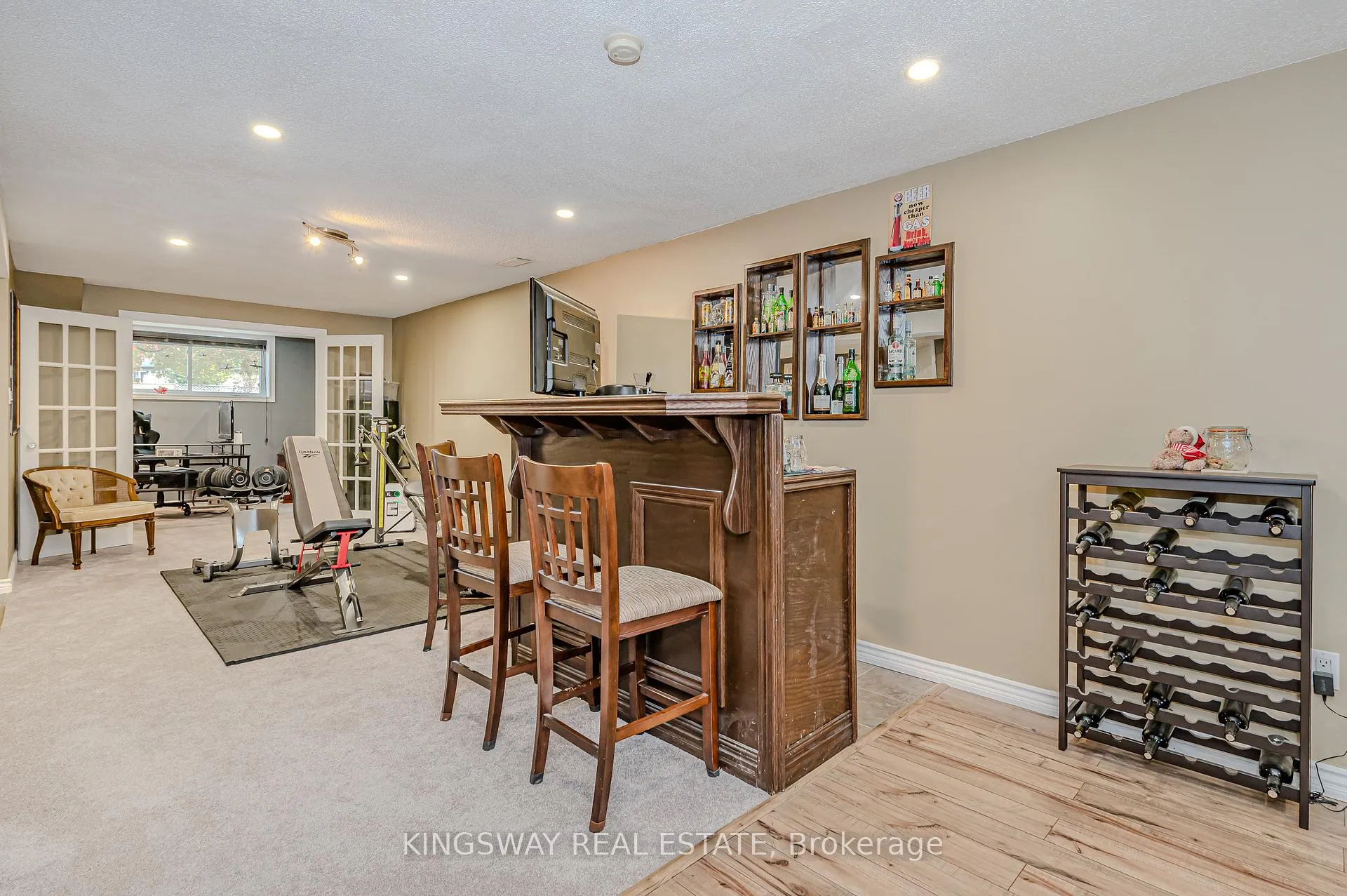 Photo 19 of 21 Longview Road, Hamilton, Mount Hope — HOMEH