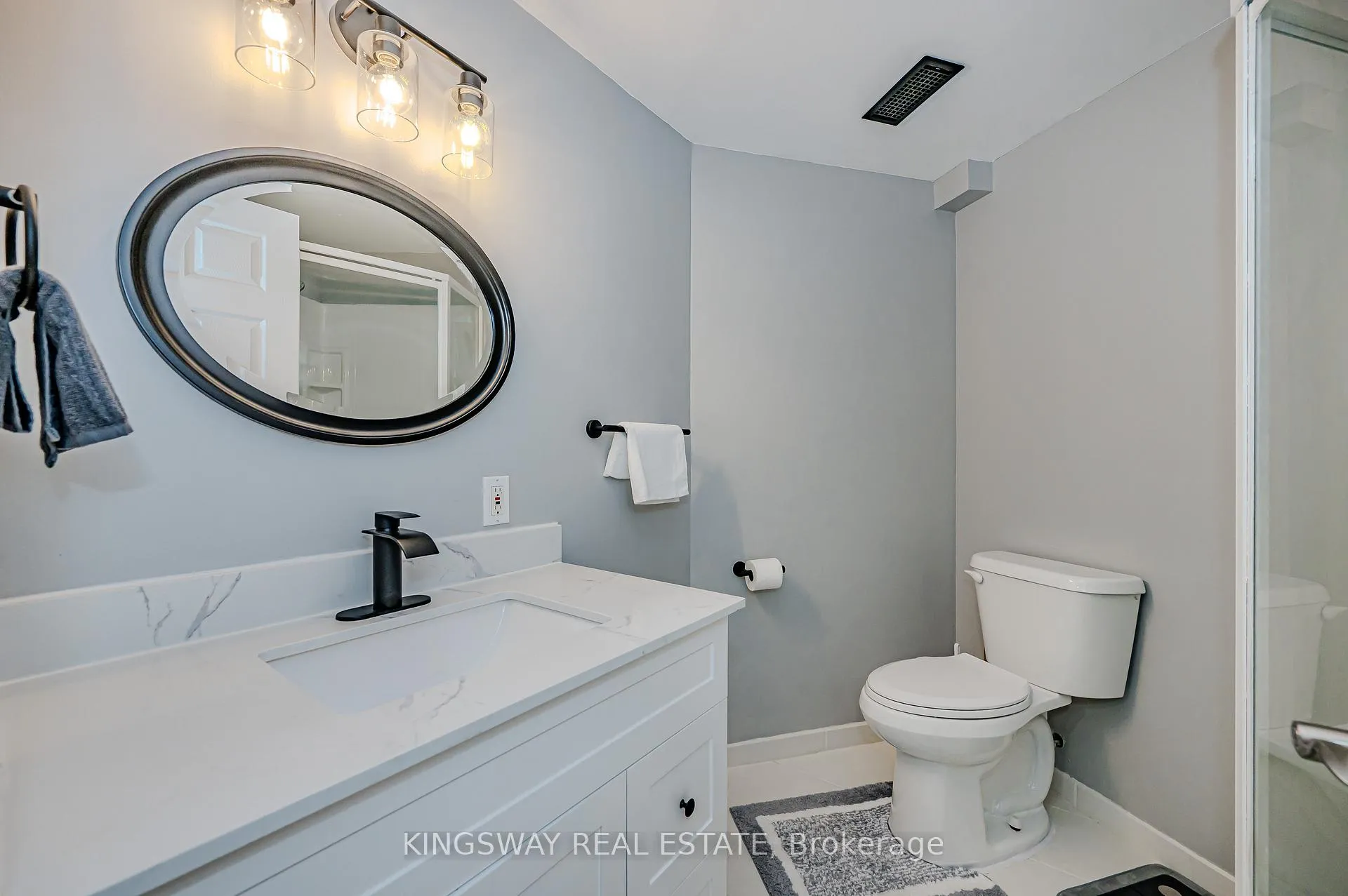 Photo 24 of 21 Longview Road, Hamilton, Mount Hope — HOMEH