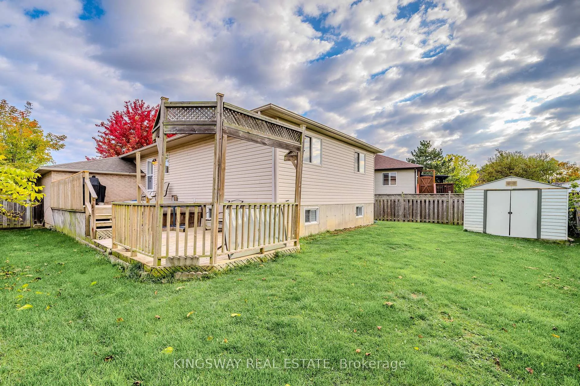 Photo 30 of 21 Longview Road, Hamilton, Mount Hope — HOMEH
