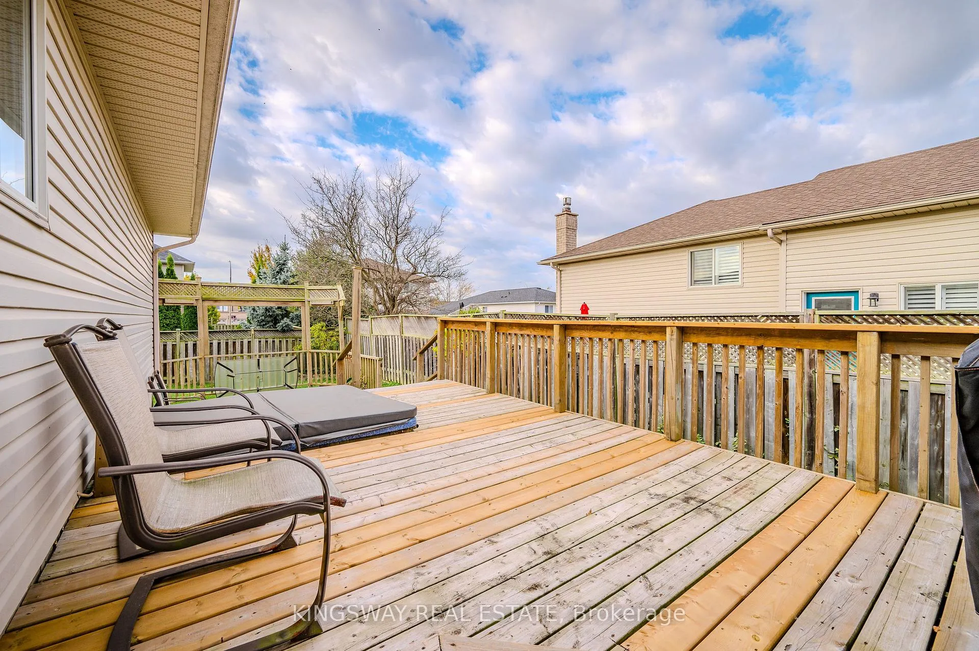 Photo 31 of 21 Longview Road, Hamilton, Mount Hope — HOMEH